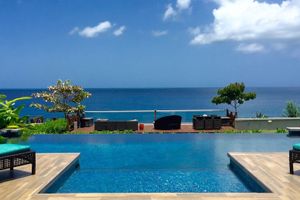 Alquiler Vacacional - Newly Remodeled Oceanfront Villa - 6BR, Infinity Pool & Spectacular Views