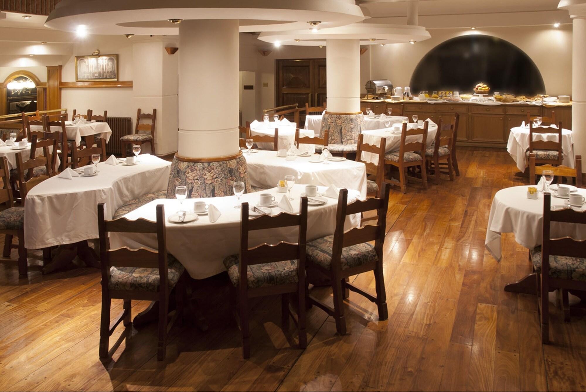 Bar/Salón Hotel Nevada
