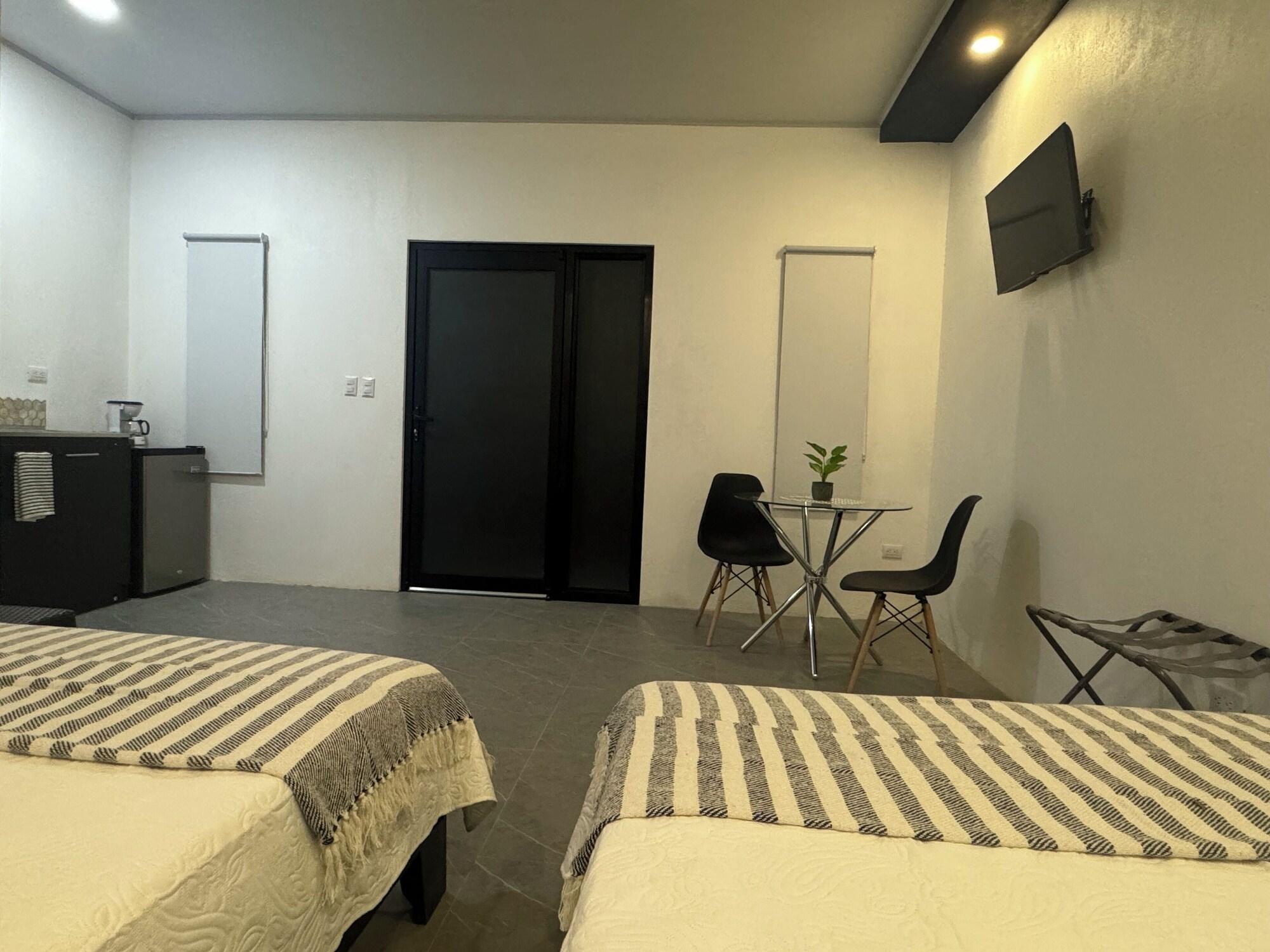 Set de Habitación Room-cameva Villas - Your Perfect Escape