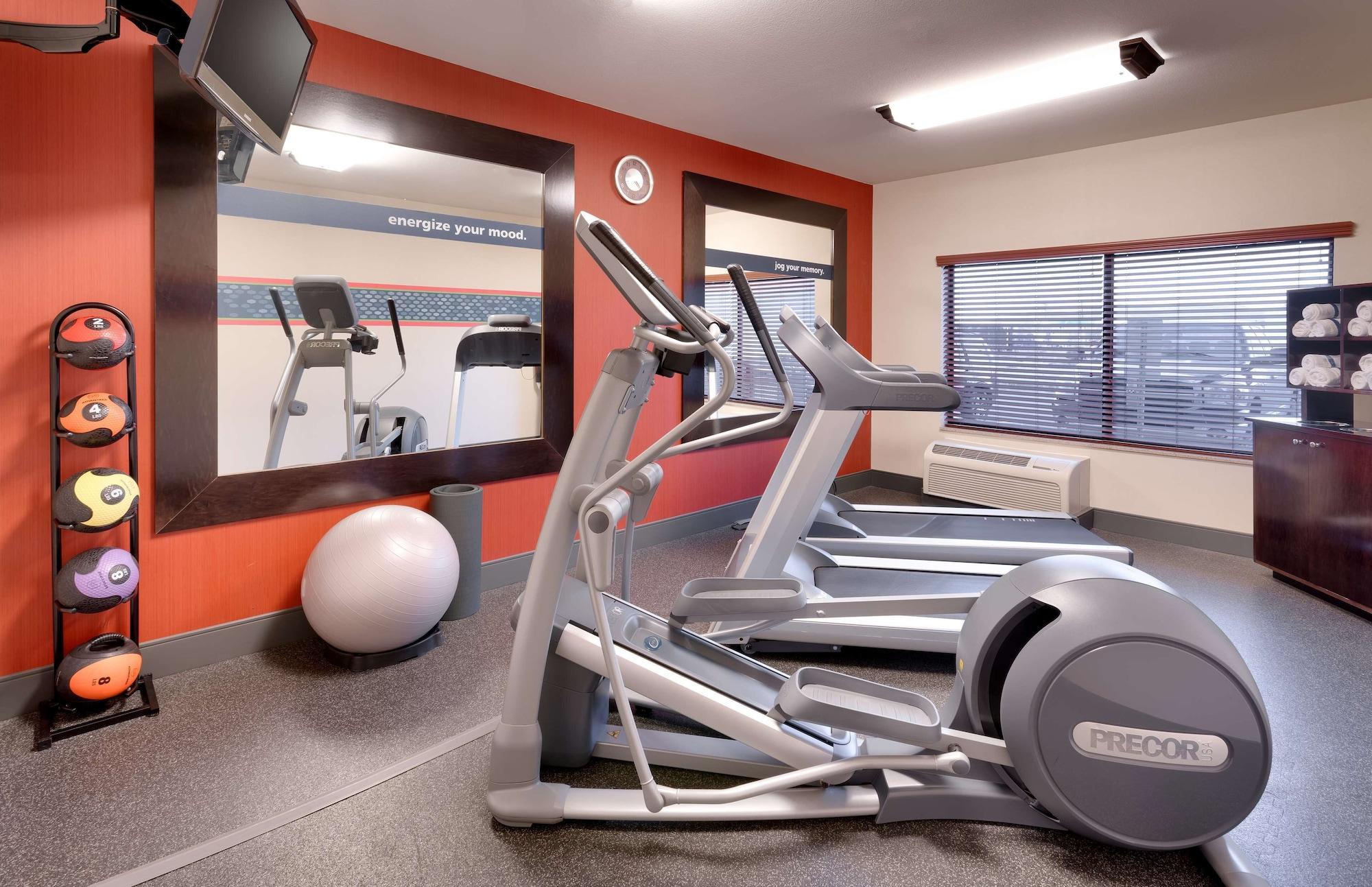 Gimnasio Hampton Inn Tremonton