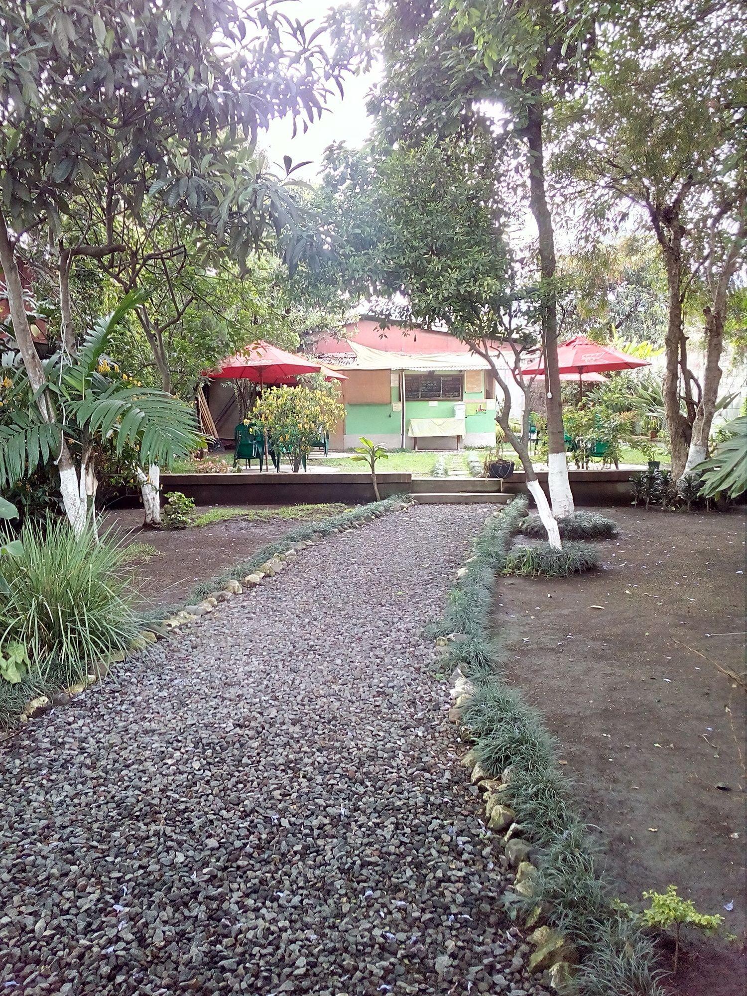 Hotel Hostel y Restaurante Casa Jacaranda