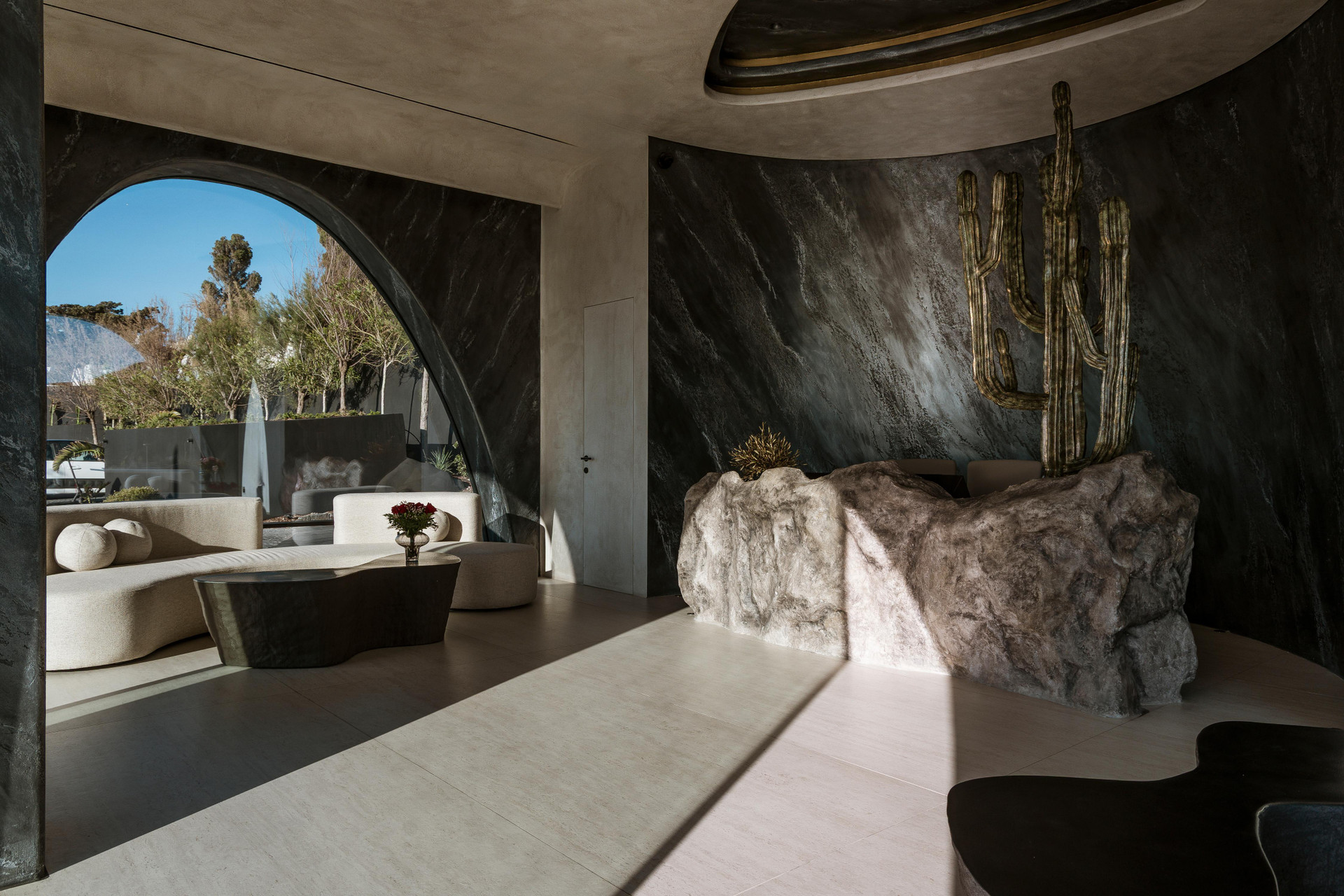 Vista Lobby One of One Hotel