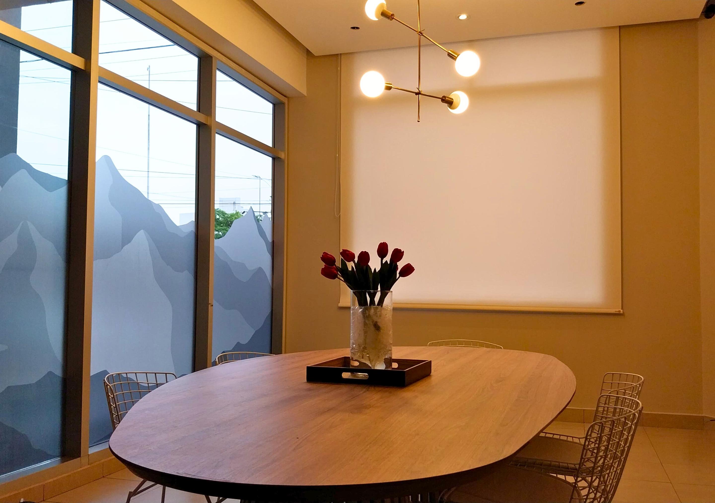 Sala de Reuniones Roomie Salta by DOT Suites