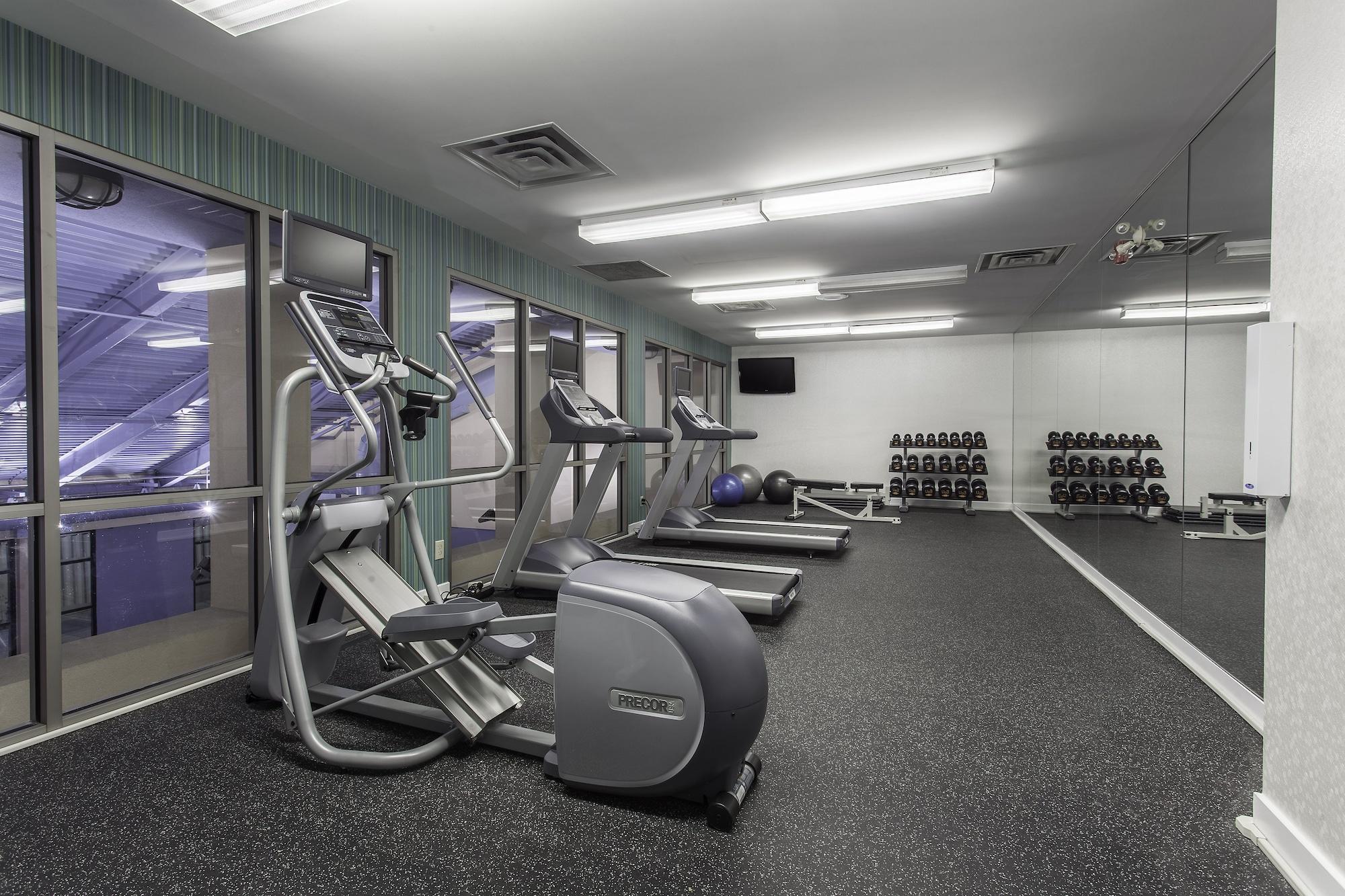Gimnasio Holiday Inn Express & Suites Mississauga-Toronto Southwest by IHG
