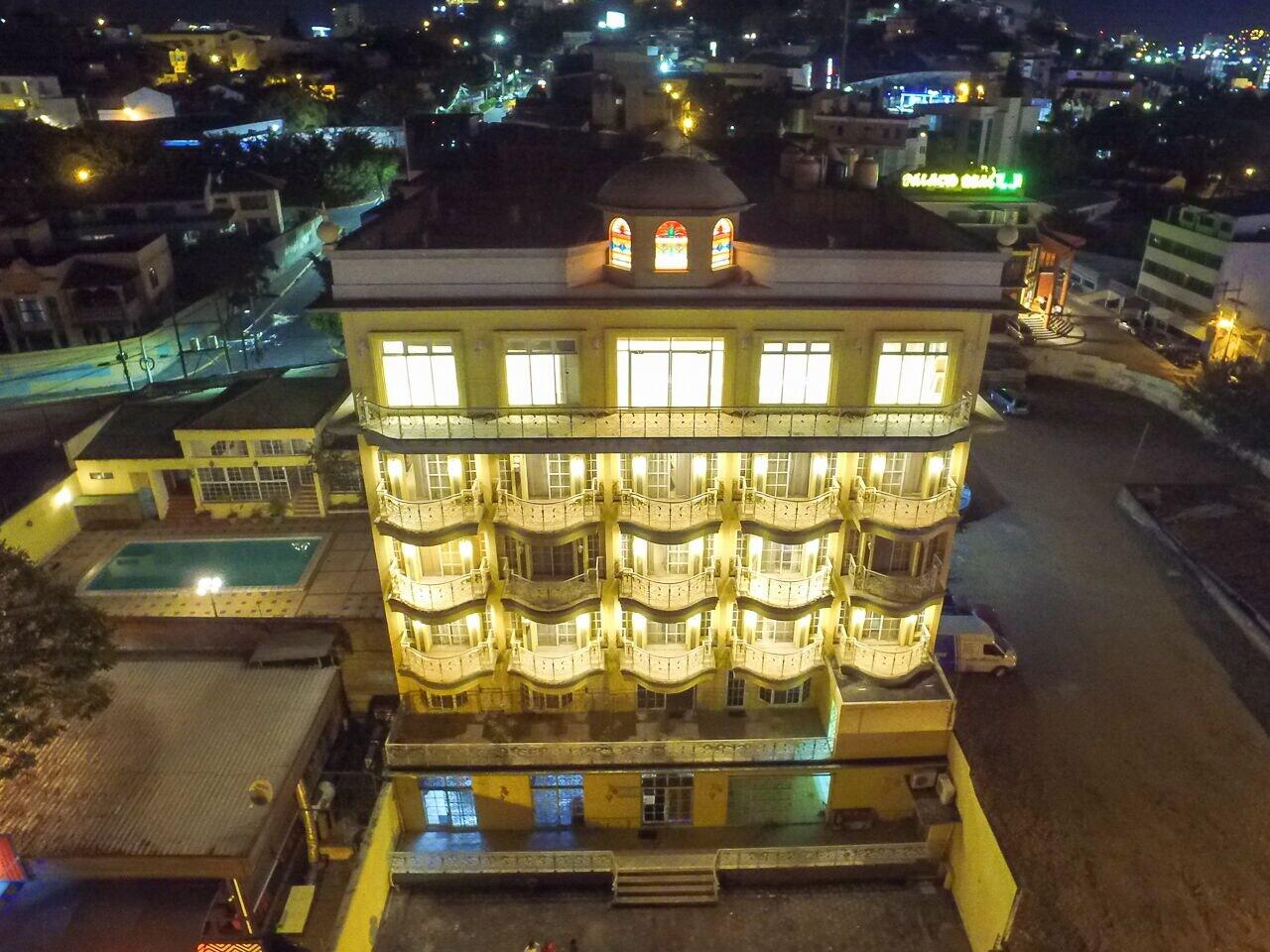Vista Exterior Hotel Suites La Aurora