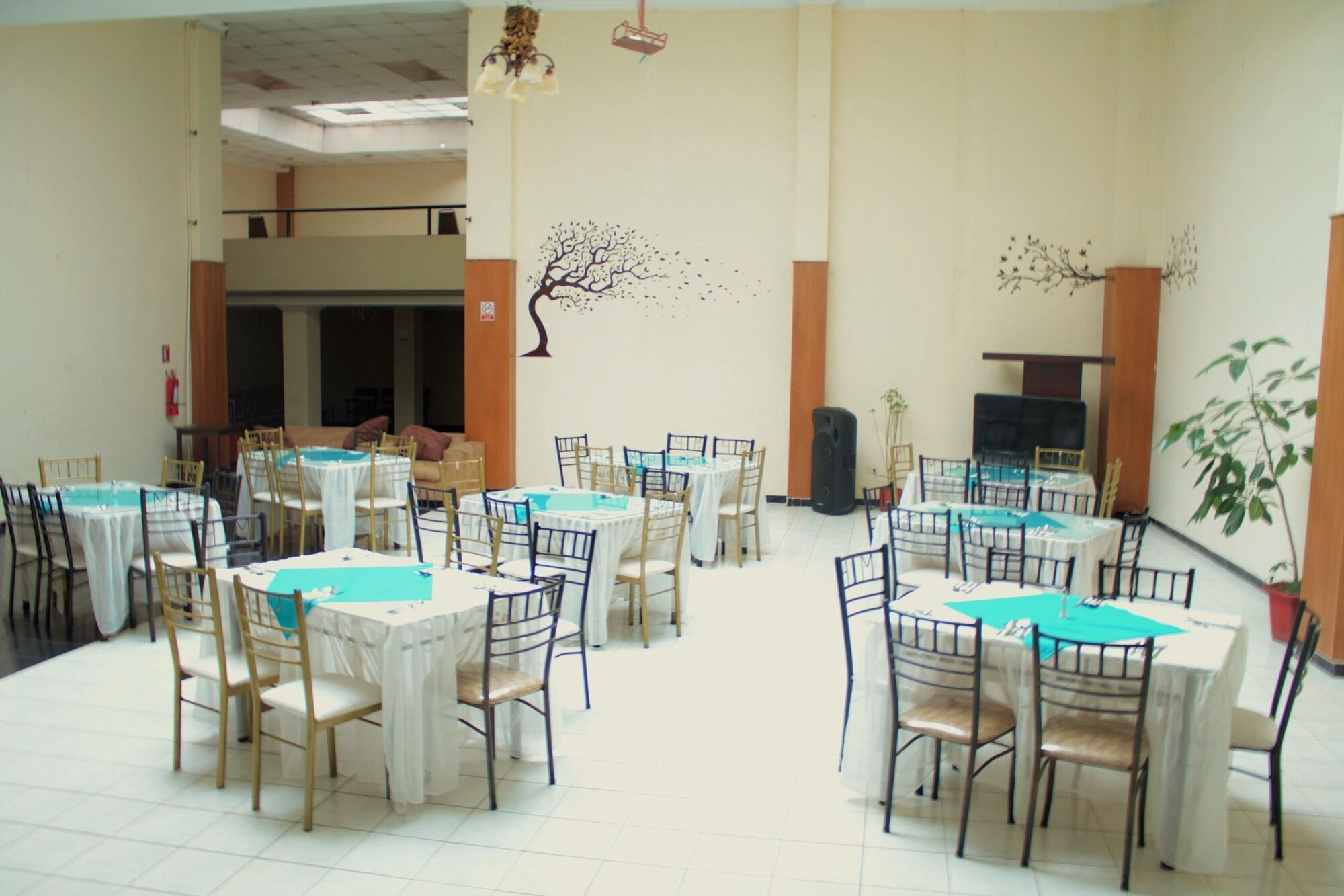 Restaurant 4 Mundos