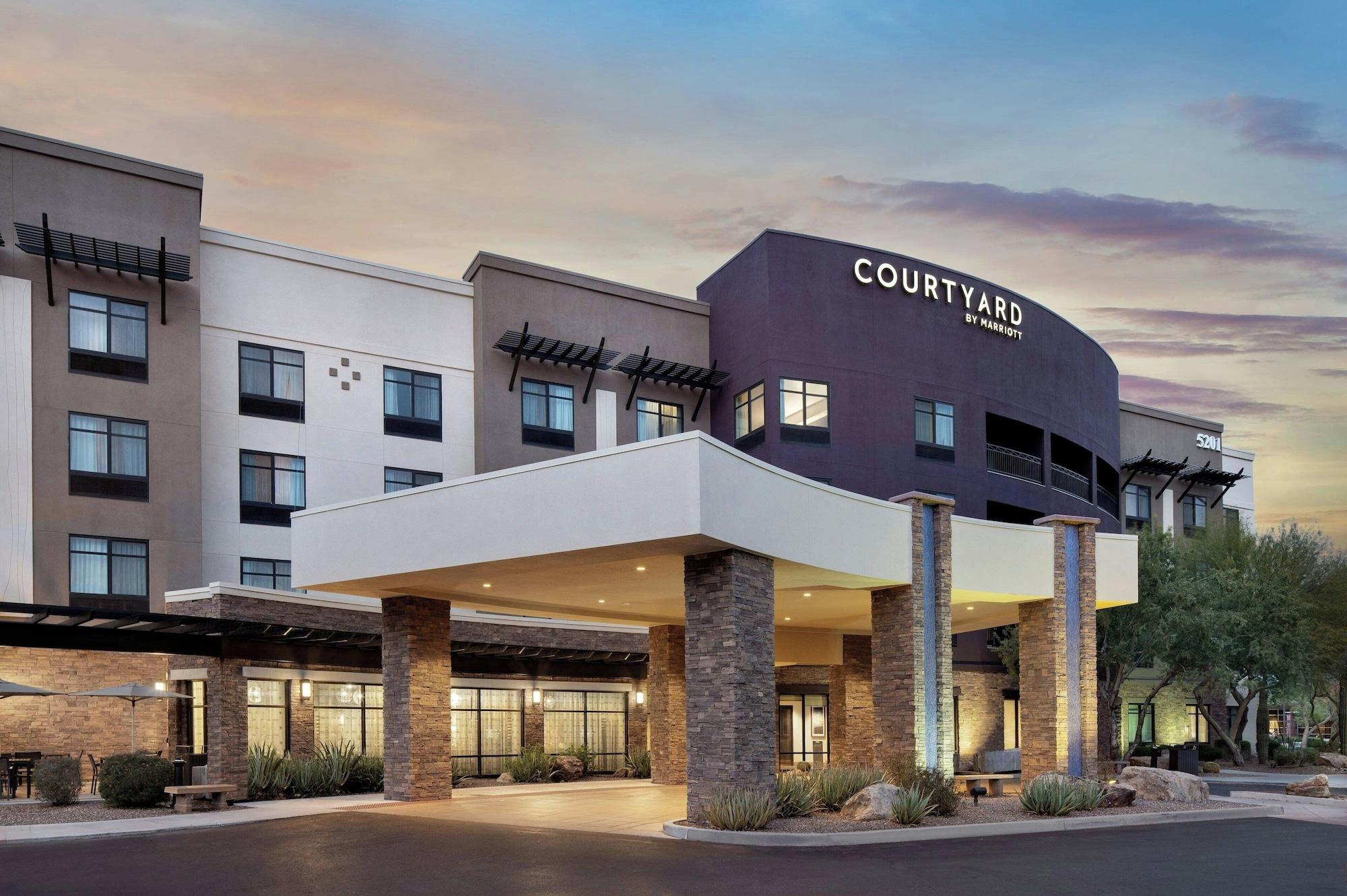 Vista Exterior Courtyard Scottsdale Salt River
