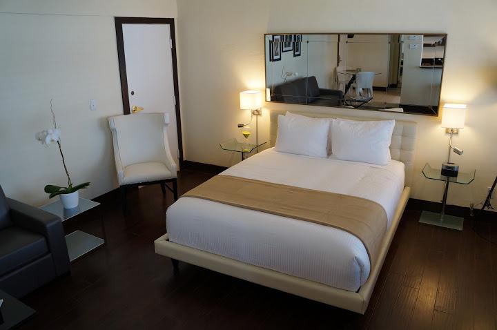 Hotel Lincoln Arms Suites