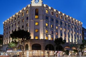 Alojamiento - The Riviera Hotel