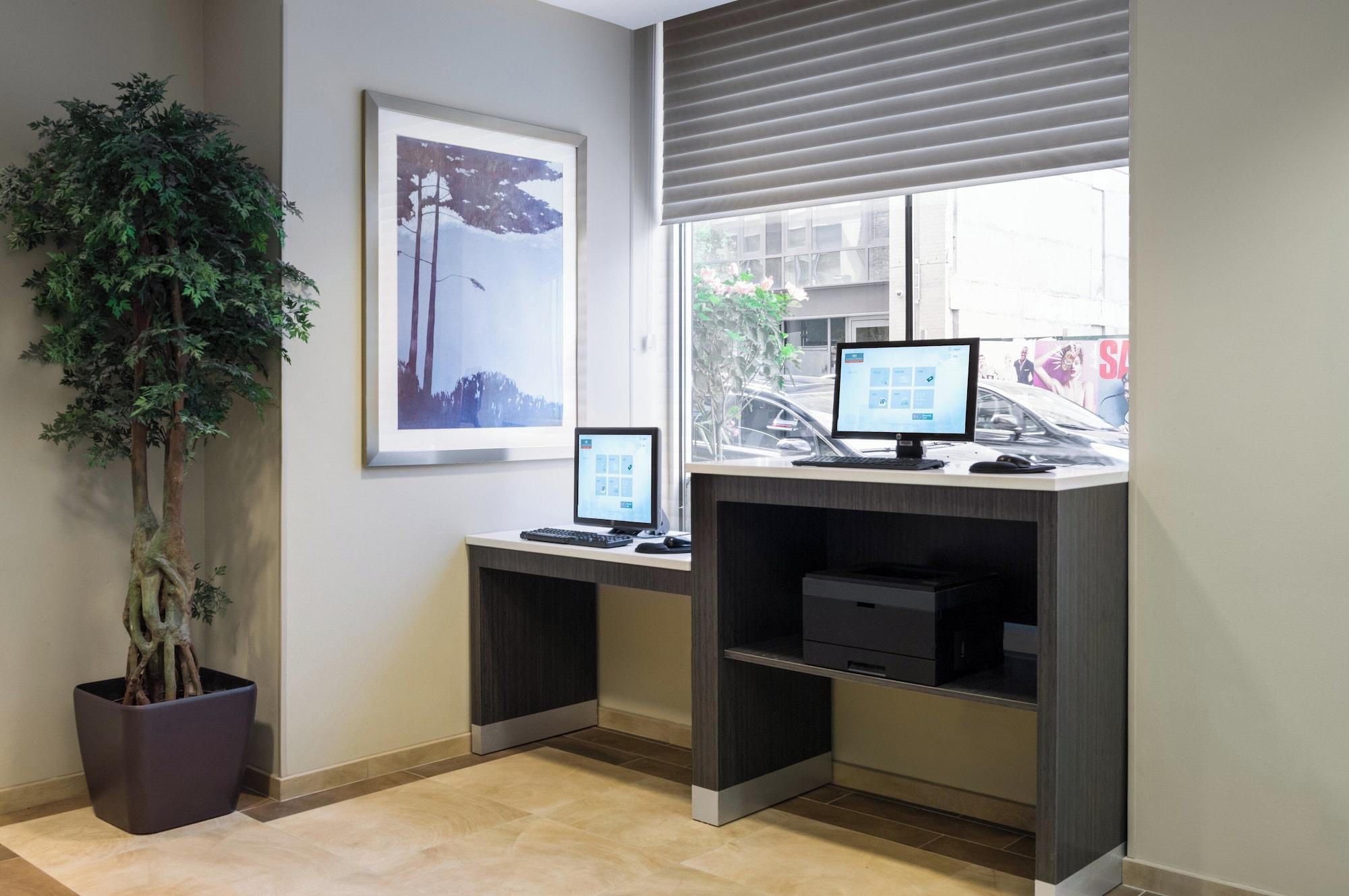 Comodidades del Alojamiento Candlewood Suites New York City-Times Square by IHG