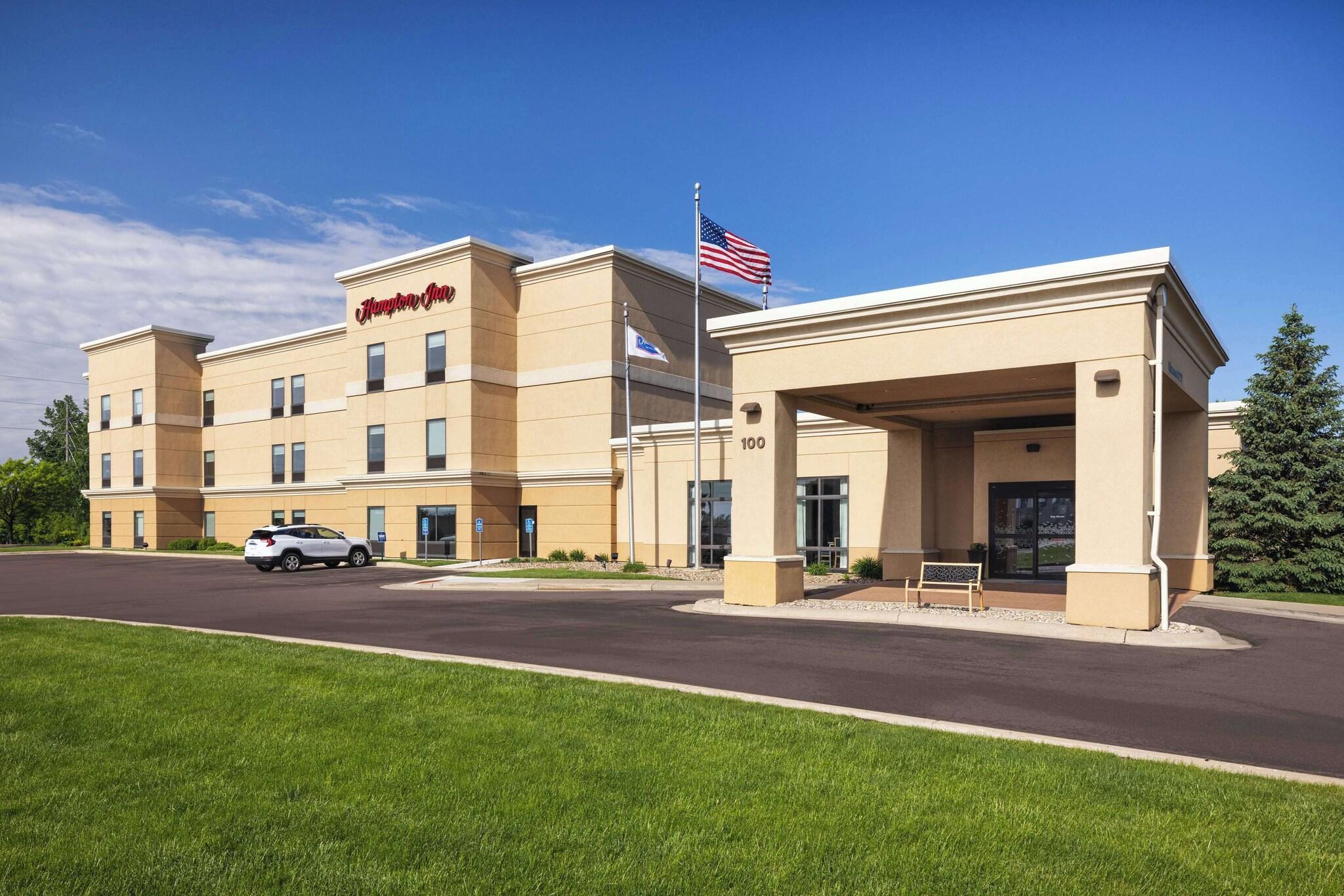 Vista Exterior Hampton Inn Fairmont
