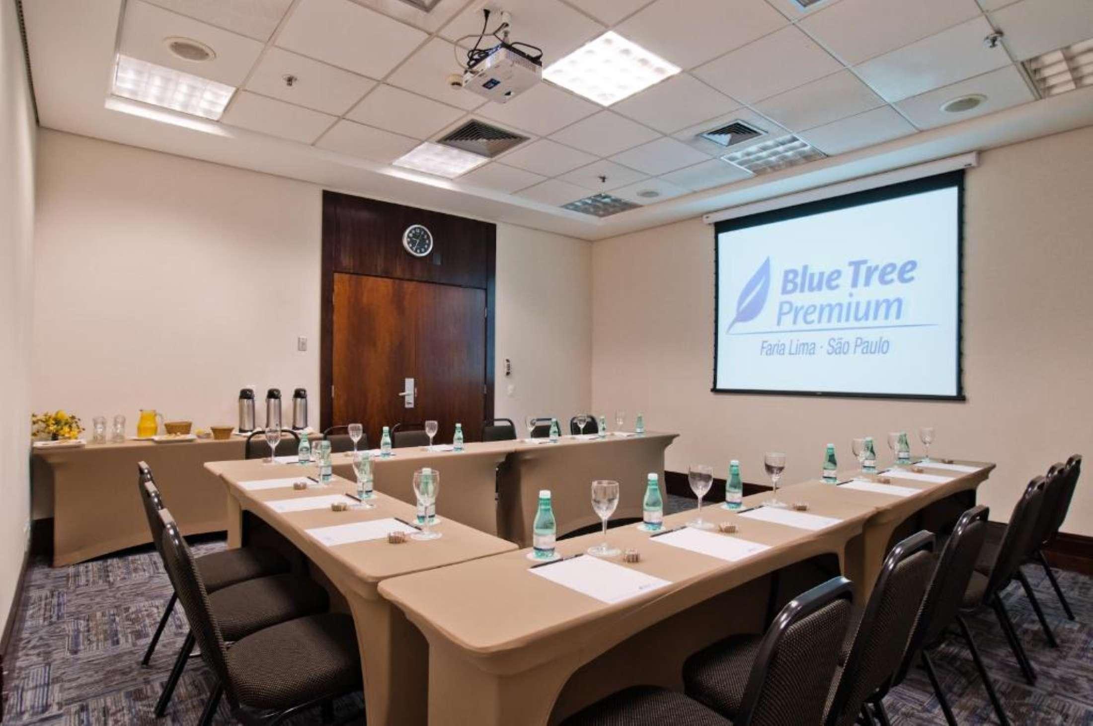 Sala de Reuniones Blue Tree Premium Faria Lima