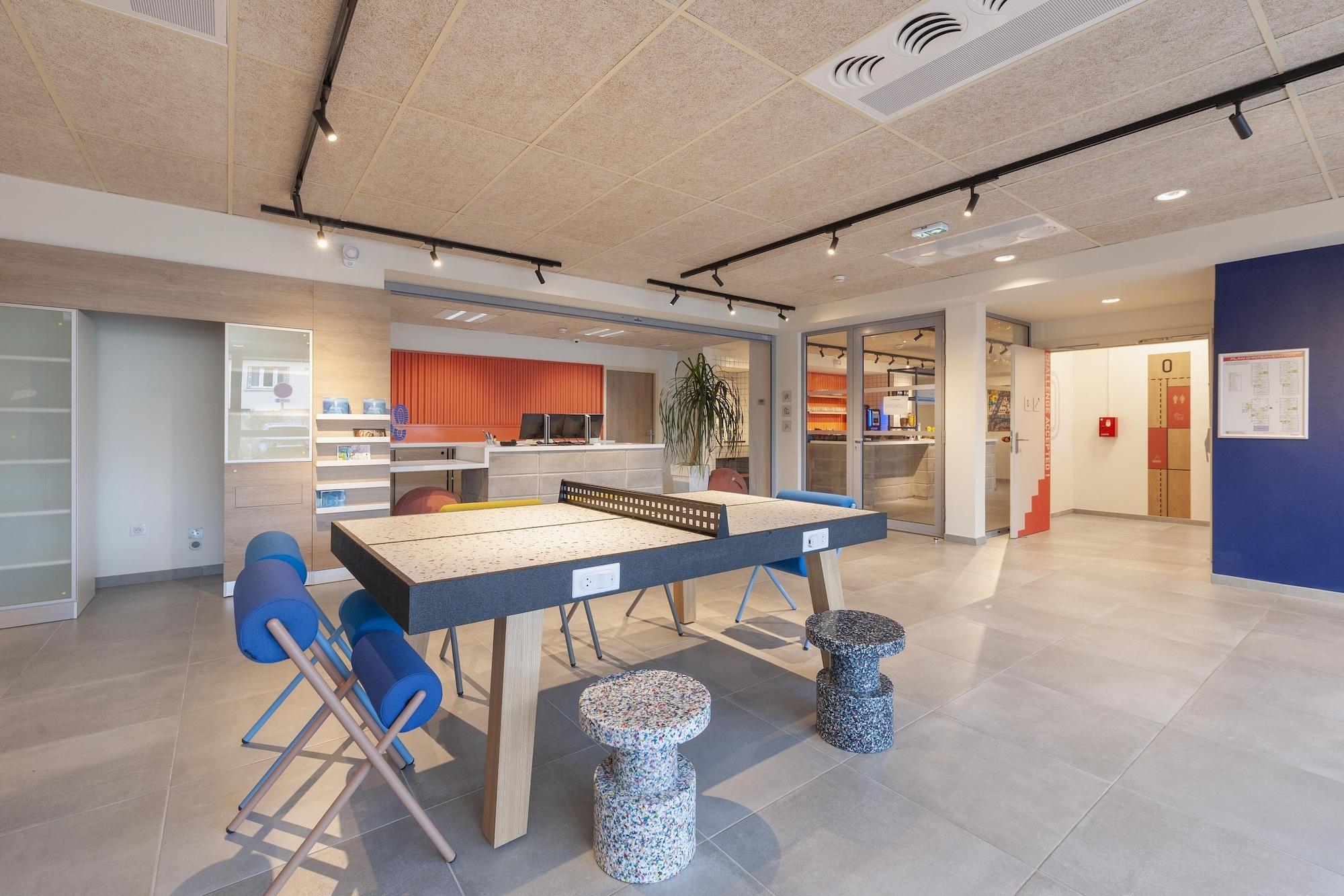 Vista Lobby Ibis Budget Mont De Marsan