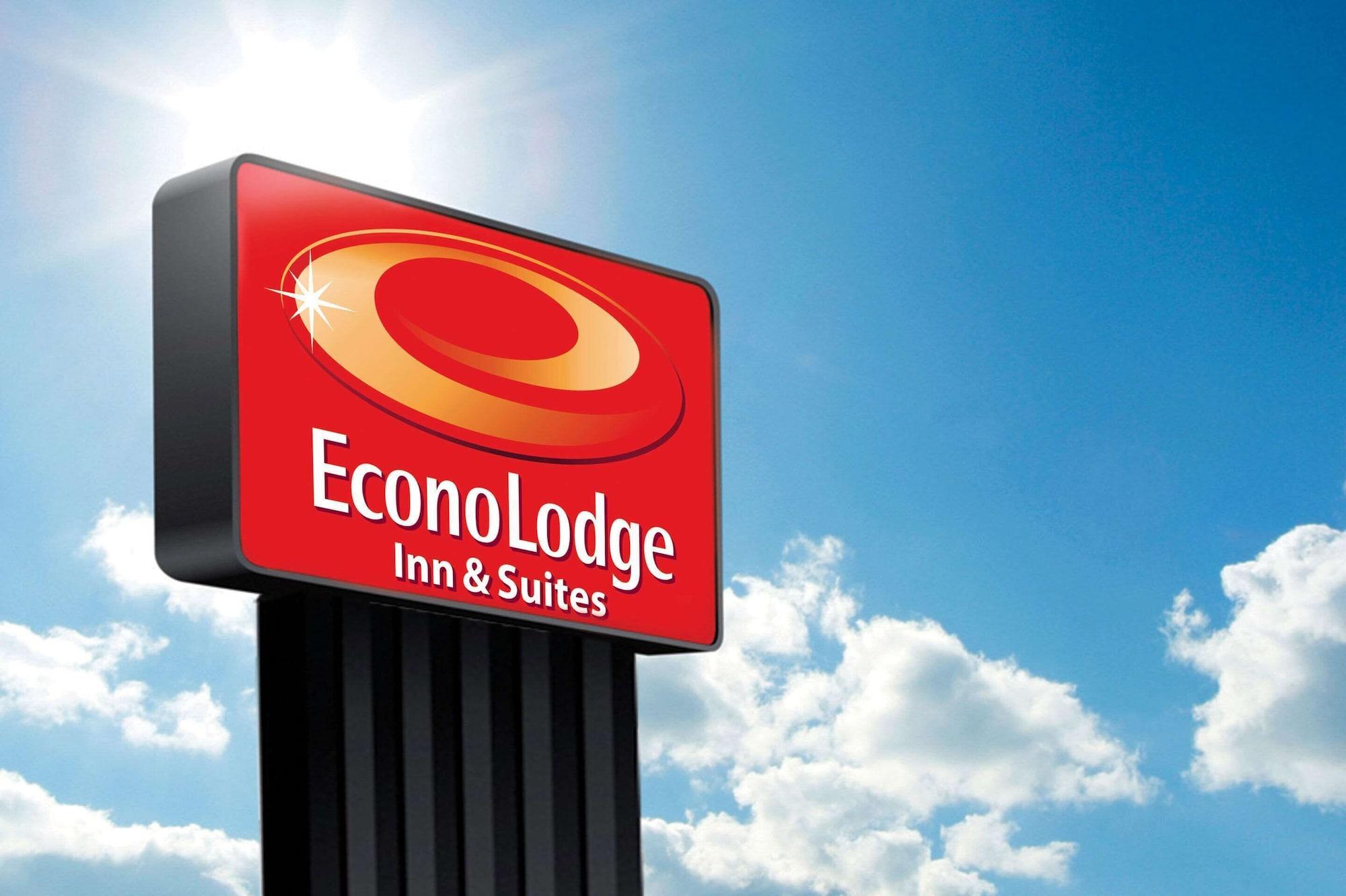 Vista Exterior Econo Lodge Inn & Suites
