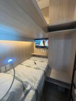 Alojamiento - Onkel Inn Airport Sleepbox