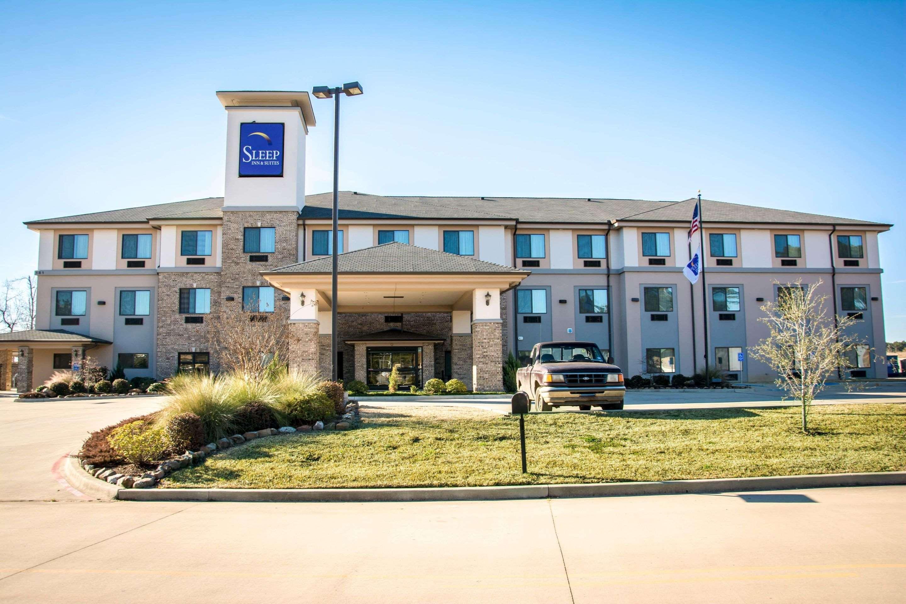 Vista Exterior Sleep Inn & Suites Center