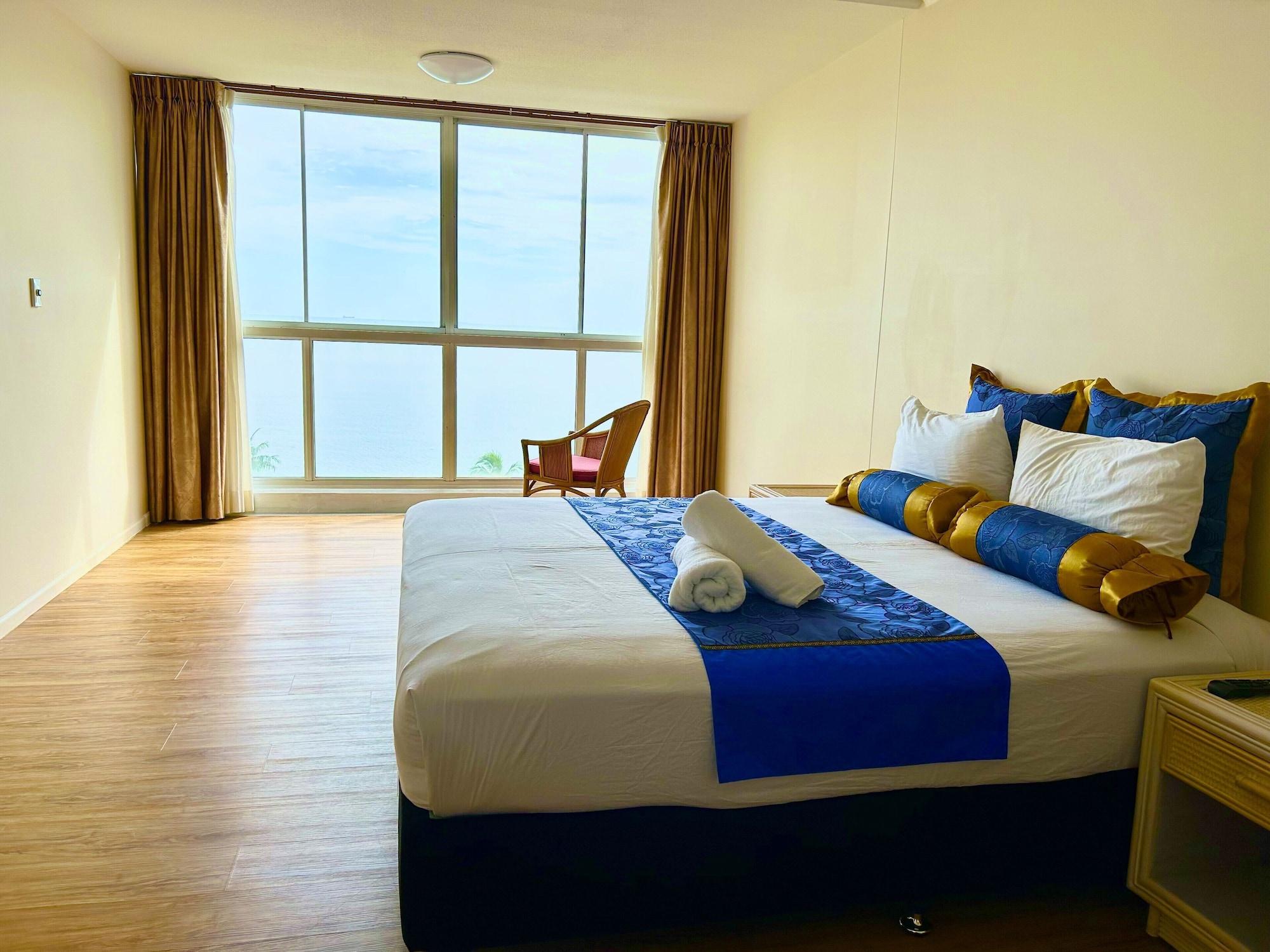 Playa Acacia Court Hotel