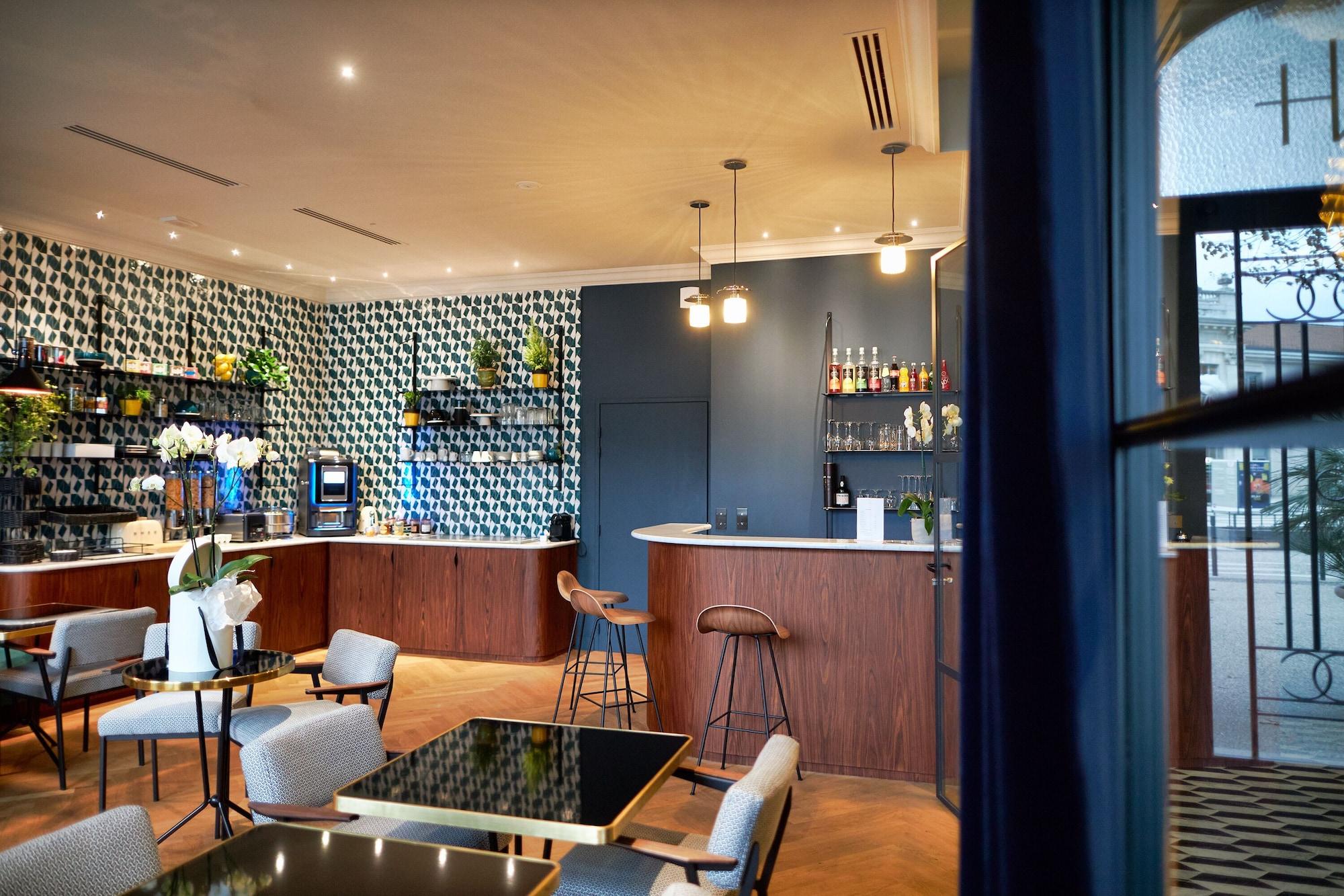 Bar/Salón Hôtel Victoria