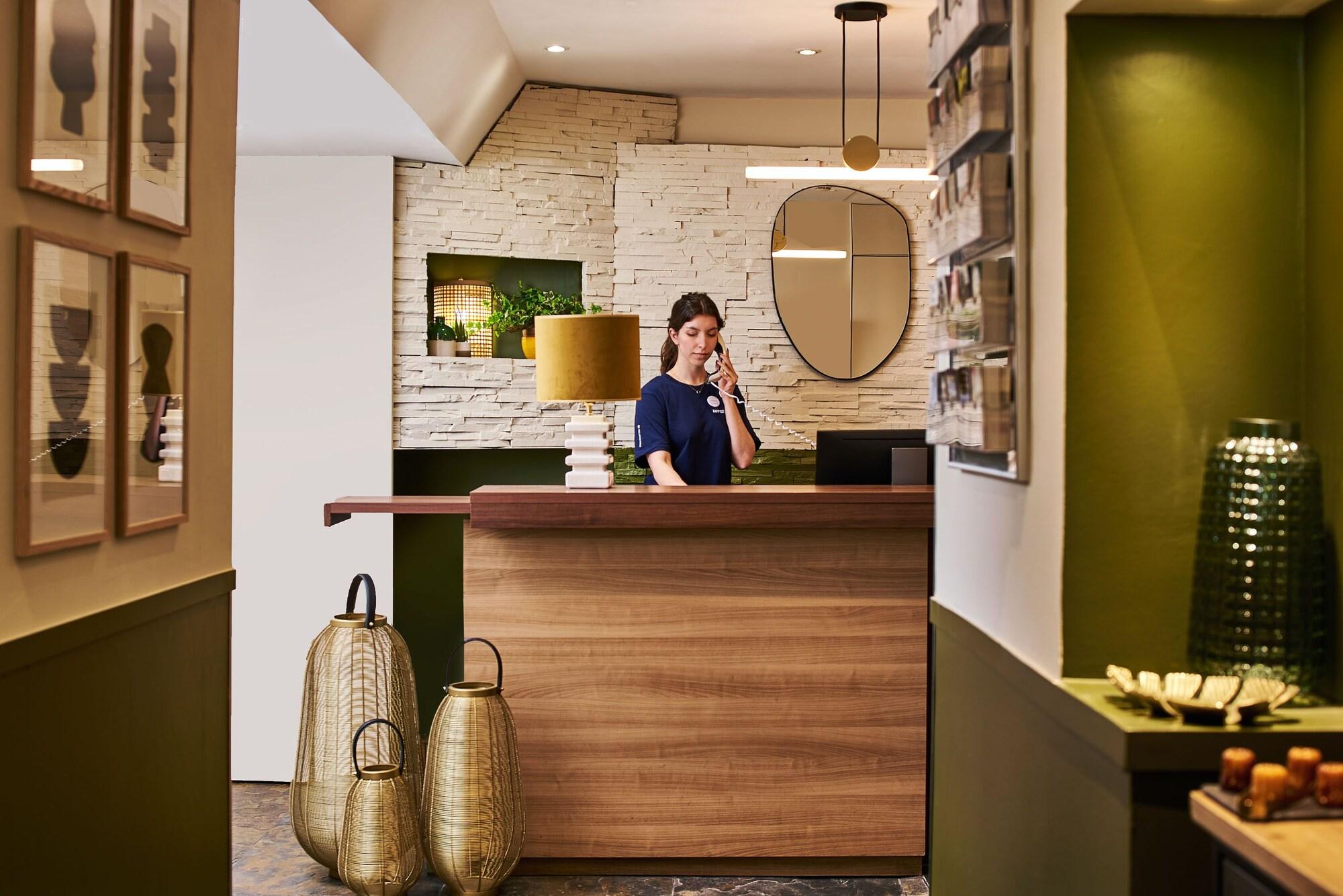 Vista Lobby Hotel Bordeaux Clemenceau by HappyCulture