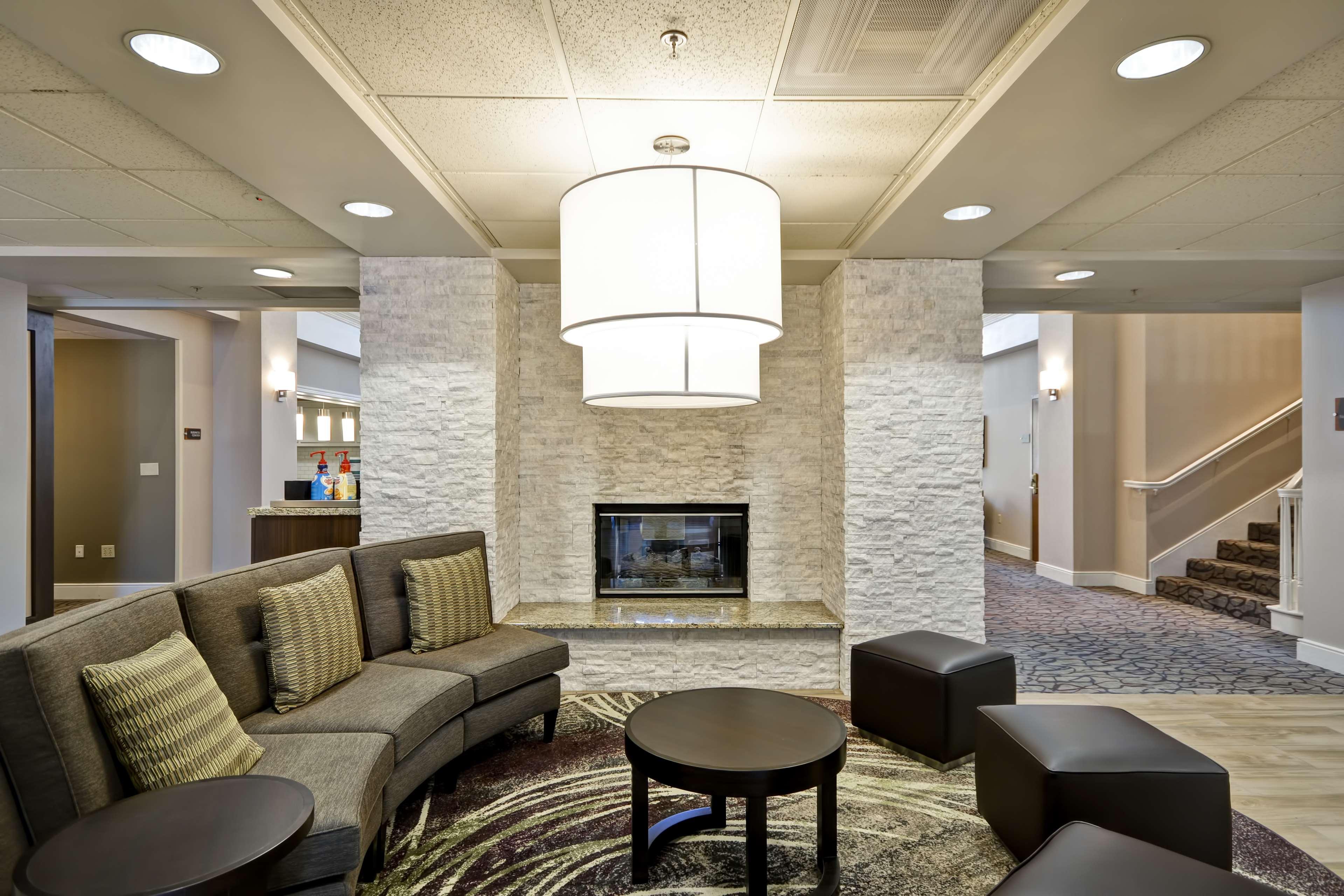 Vista Lobby Homewood Suites by Hilton Hillsboro/Beaverton
