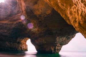 Actividad - Paseo en catamarán por las cuevas de Benagil