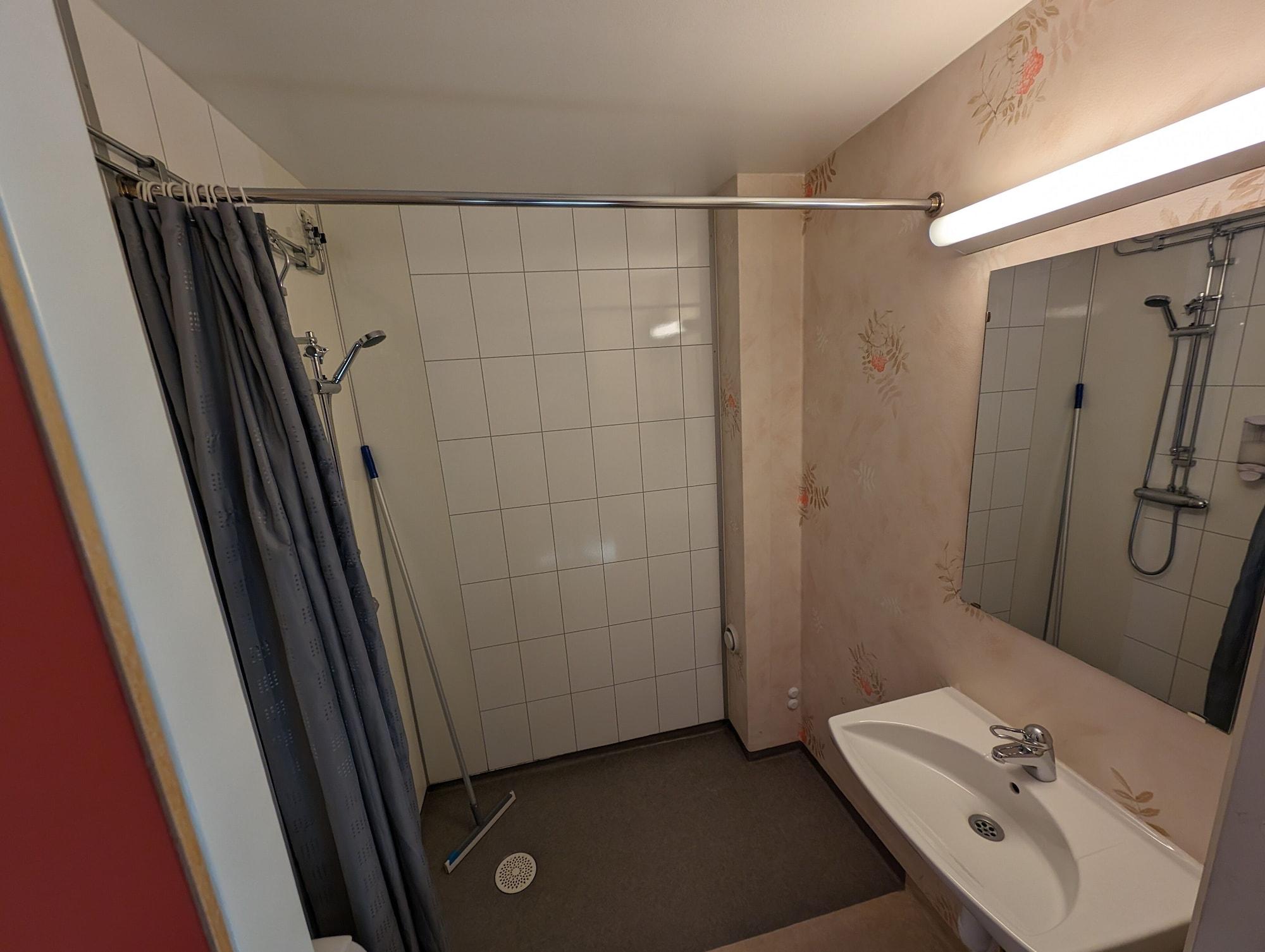 Equipamiento de Habitación Örnvik Hotell & Konferens