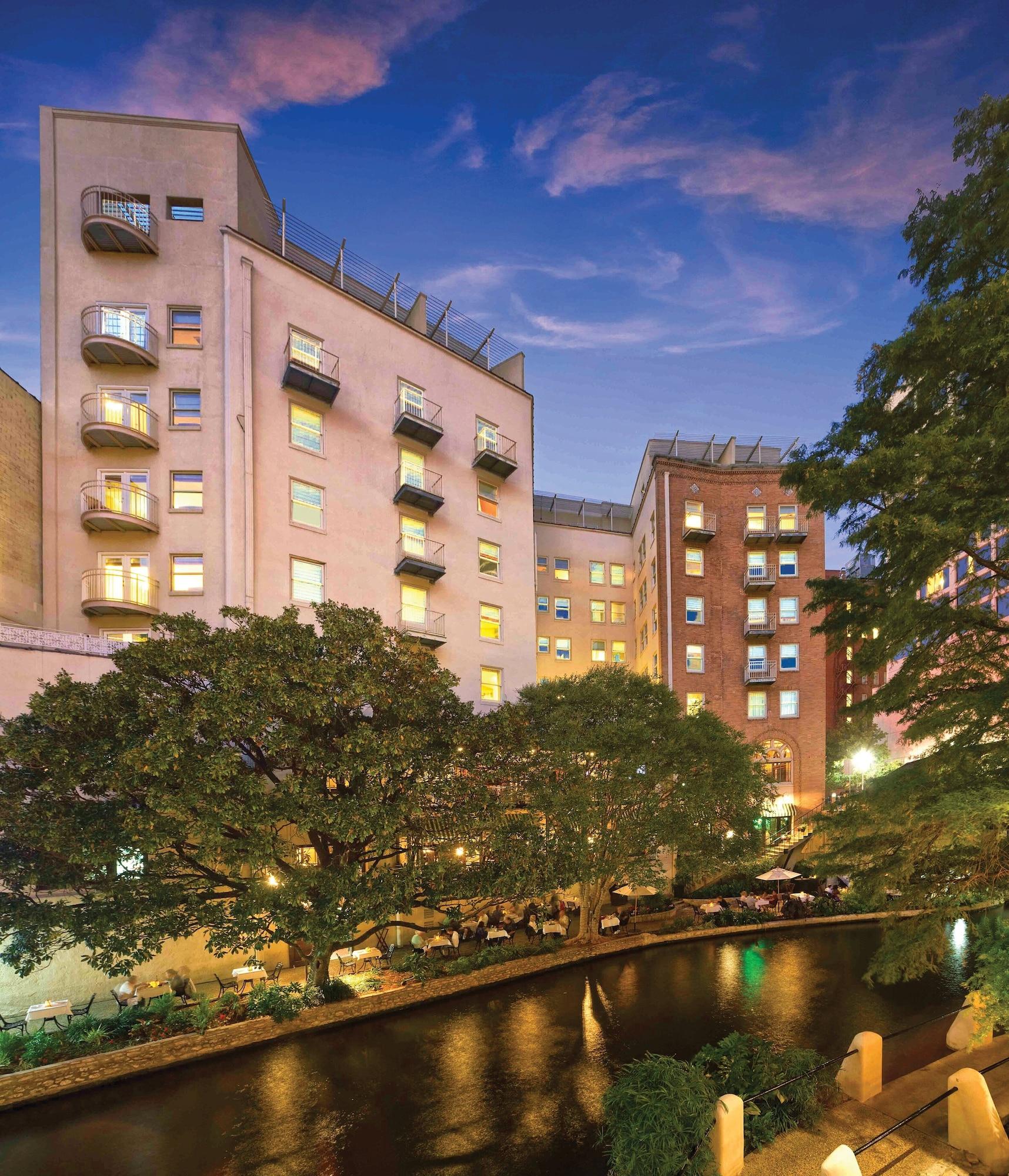 Vista Exterior Club Wyndham Riverside Suites