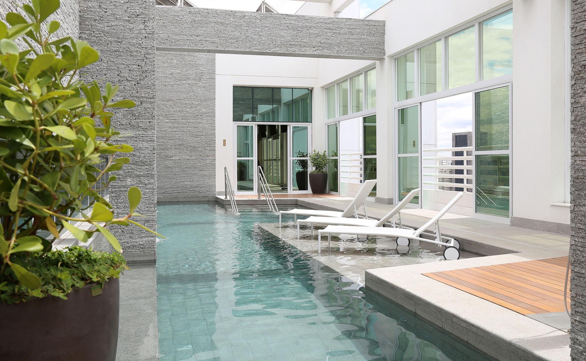 Vista Piscina Hotel Cadoro São Paulo