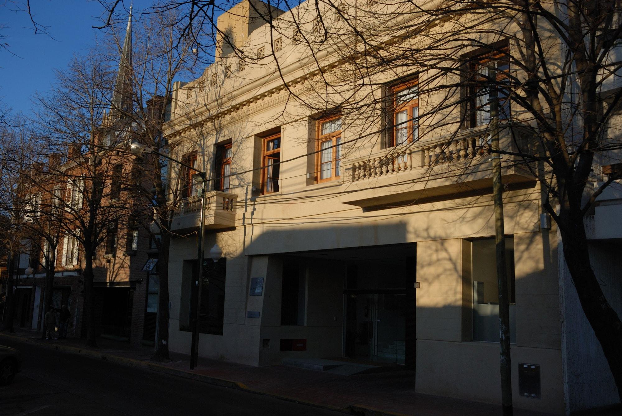 Vista Exterior San Isidro Plaza Hotel