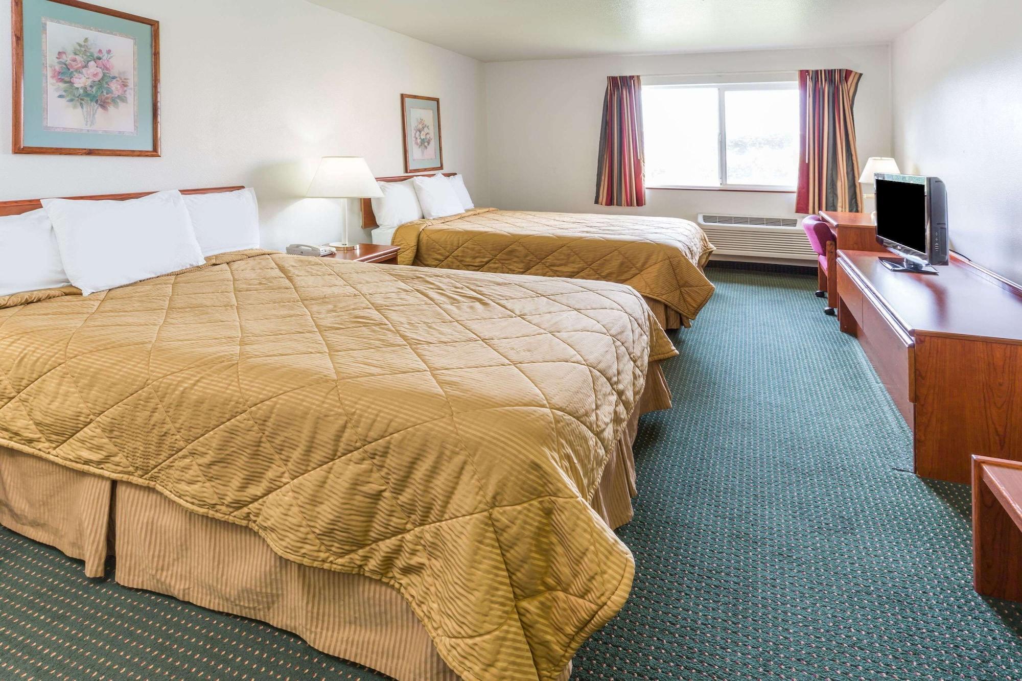 Habitación Travelodge Suites by Wyndham Newberg