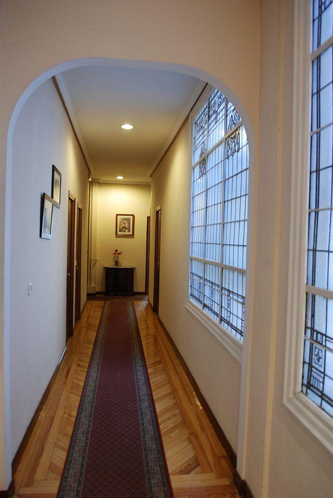 Varios Hostal Avenida
