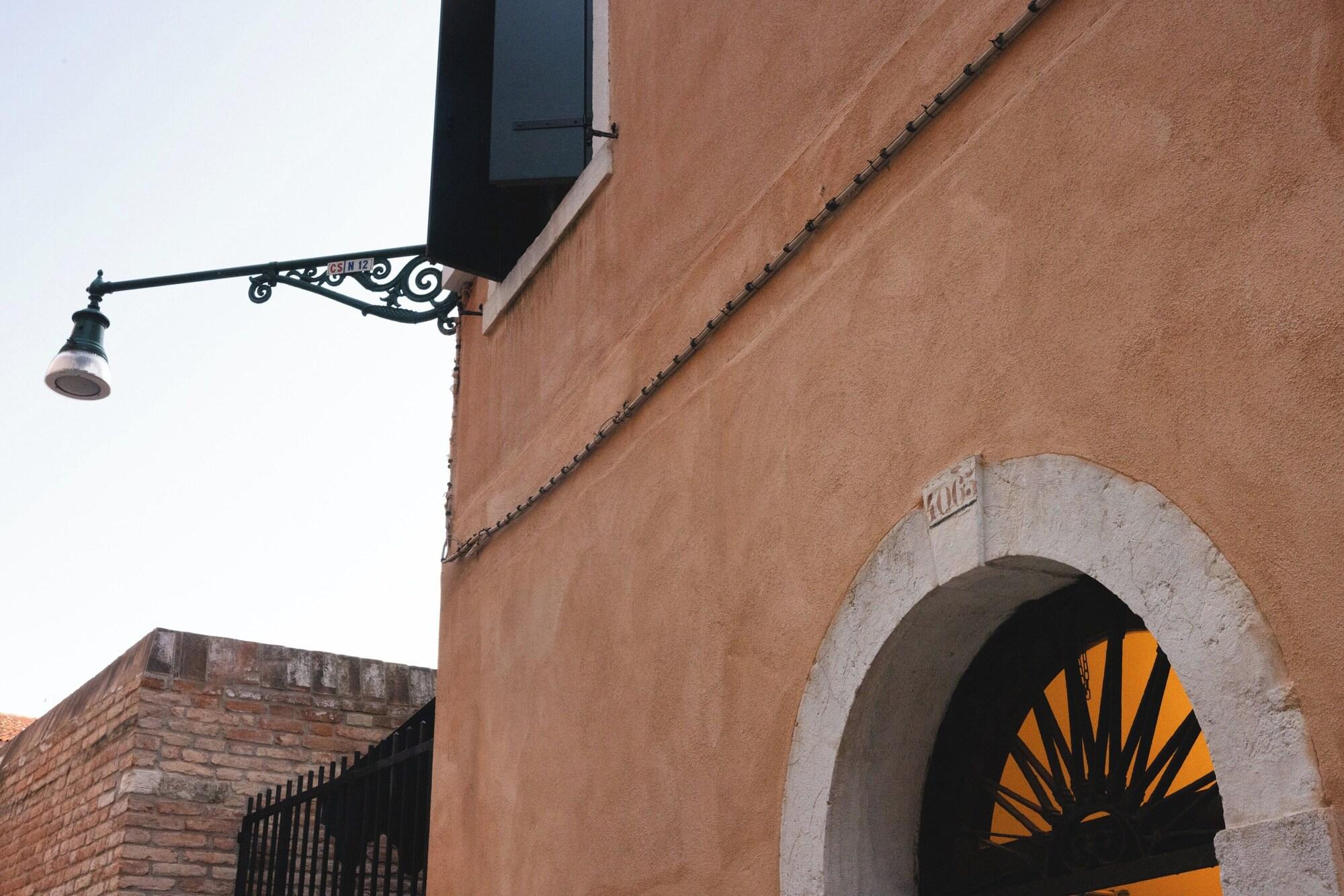 Varios Gabrielli Luxury Apartments Venezia - Starhotels Collezione