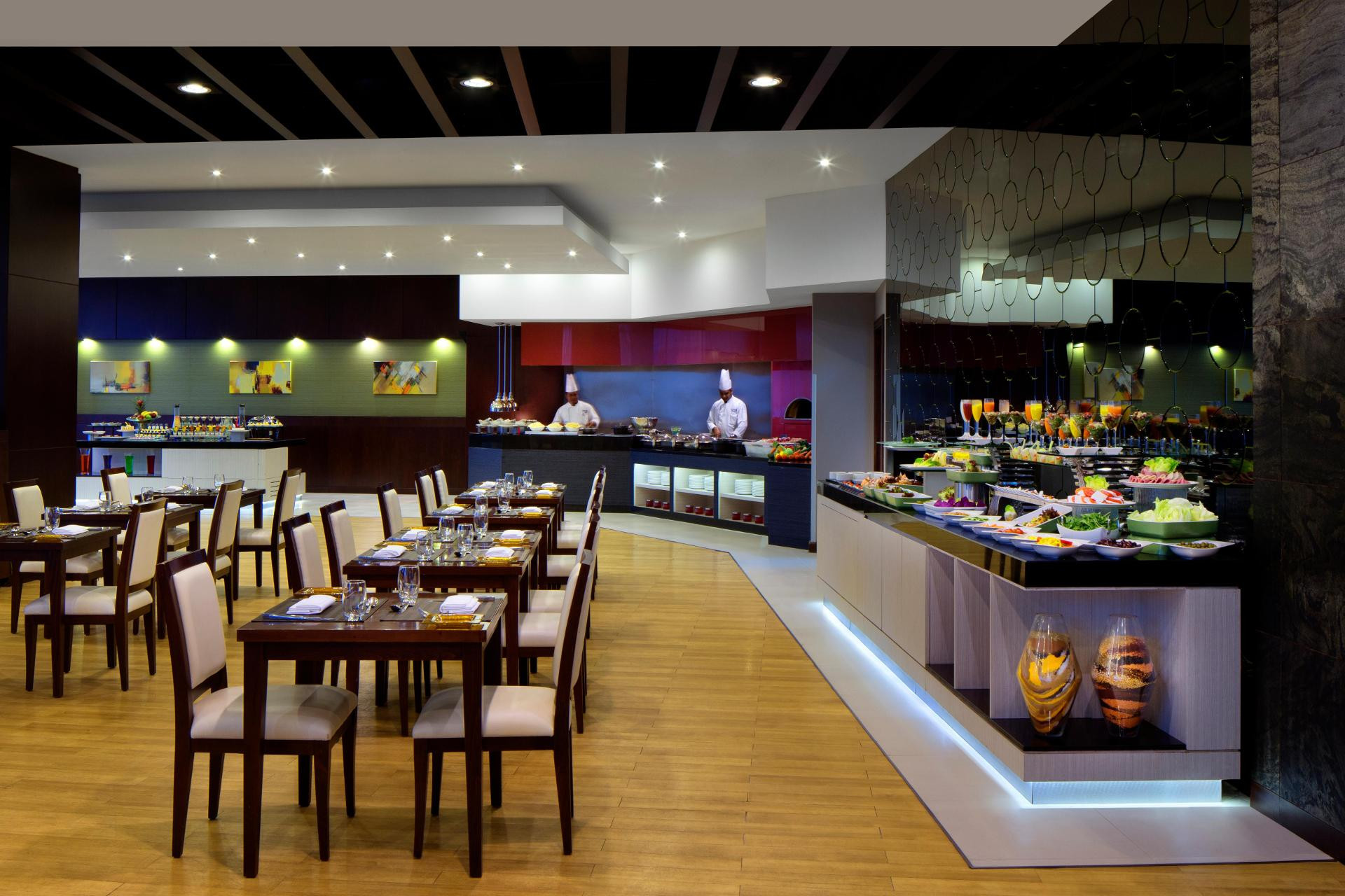 Restaurant Millennium Central Dubai Downtown