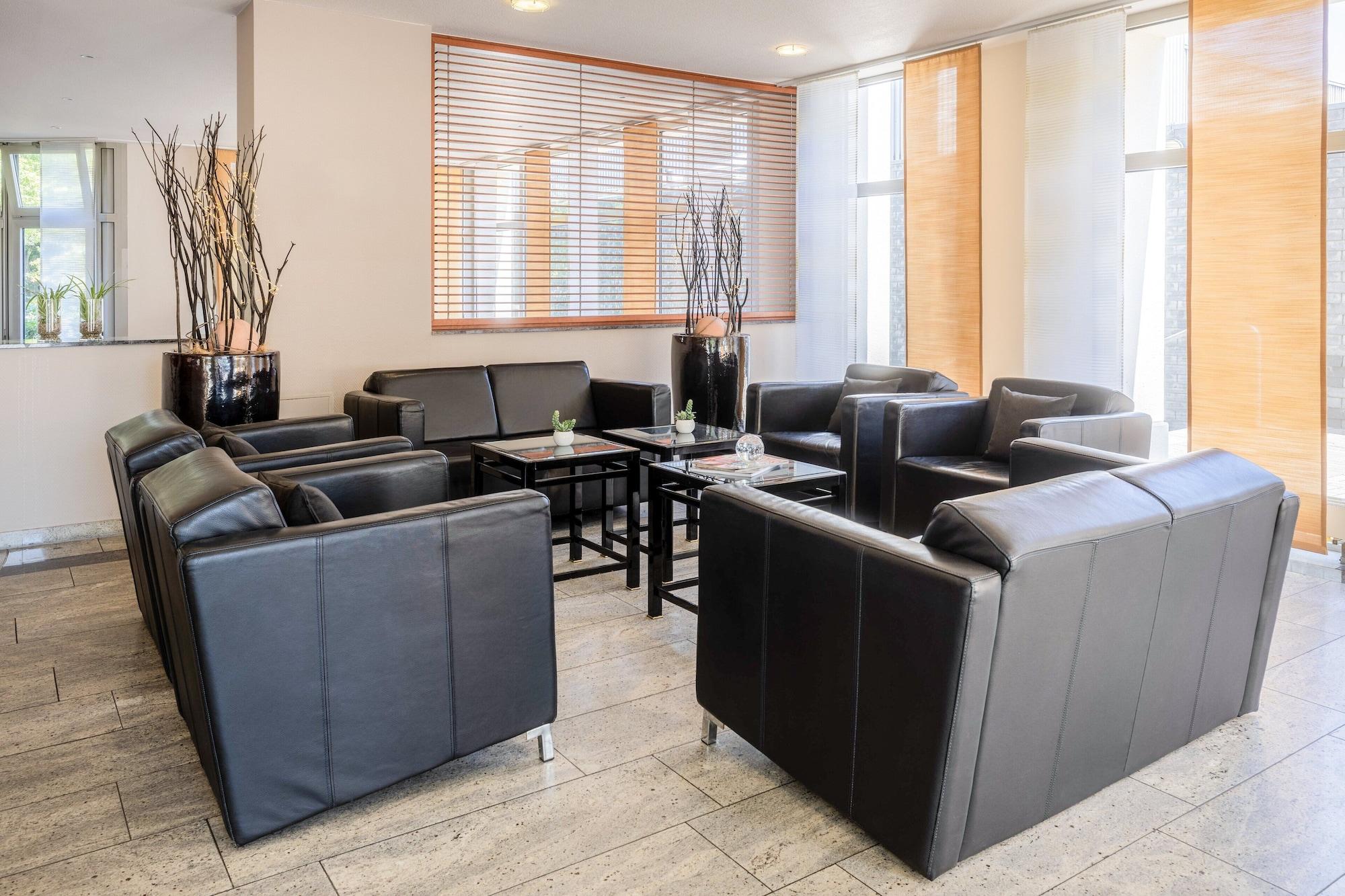 Vista Lobby Holiday Inn - the niu, Blade Solingen by IHG