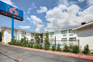 Alojamiento - Motel 6 Dallas, TX - South