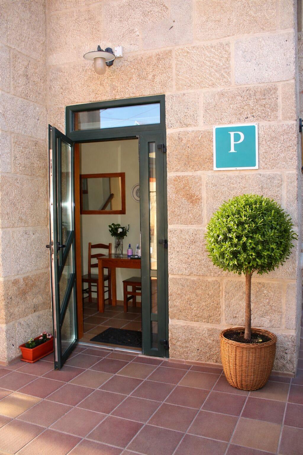 Vista Exterior PENSION LUCERNA