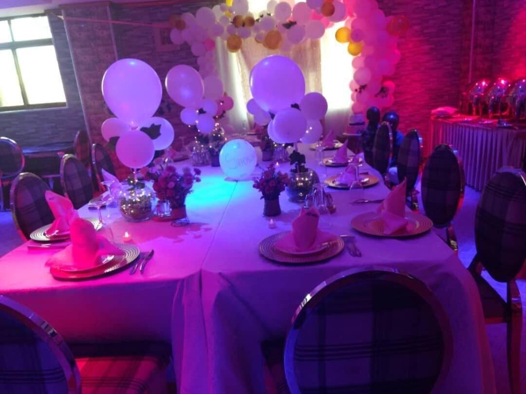 Salón de Baile Biraj International Hotel