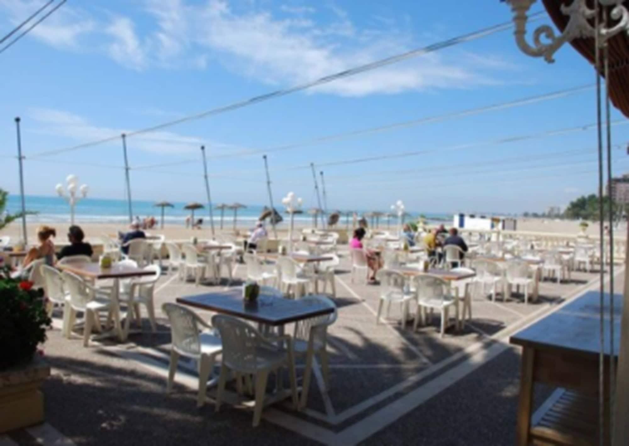 Bar/Salón Hotel Voramar Benicassim