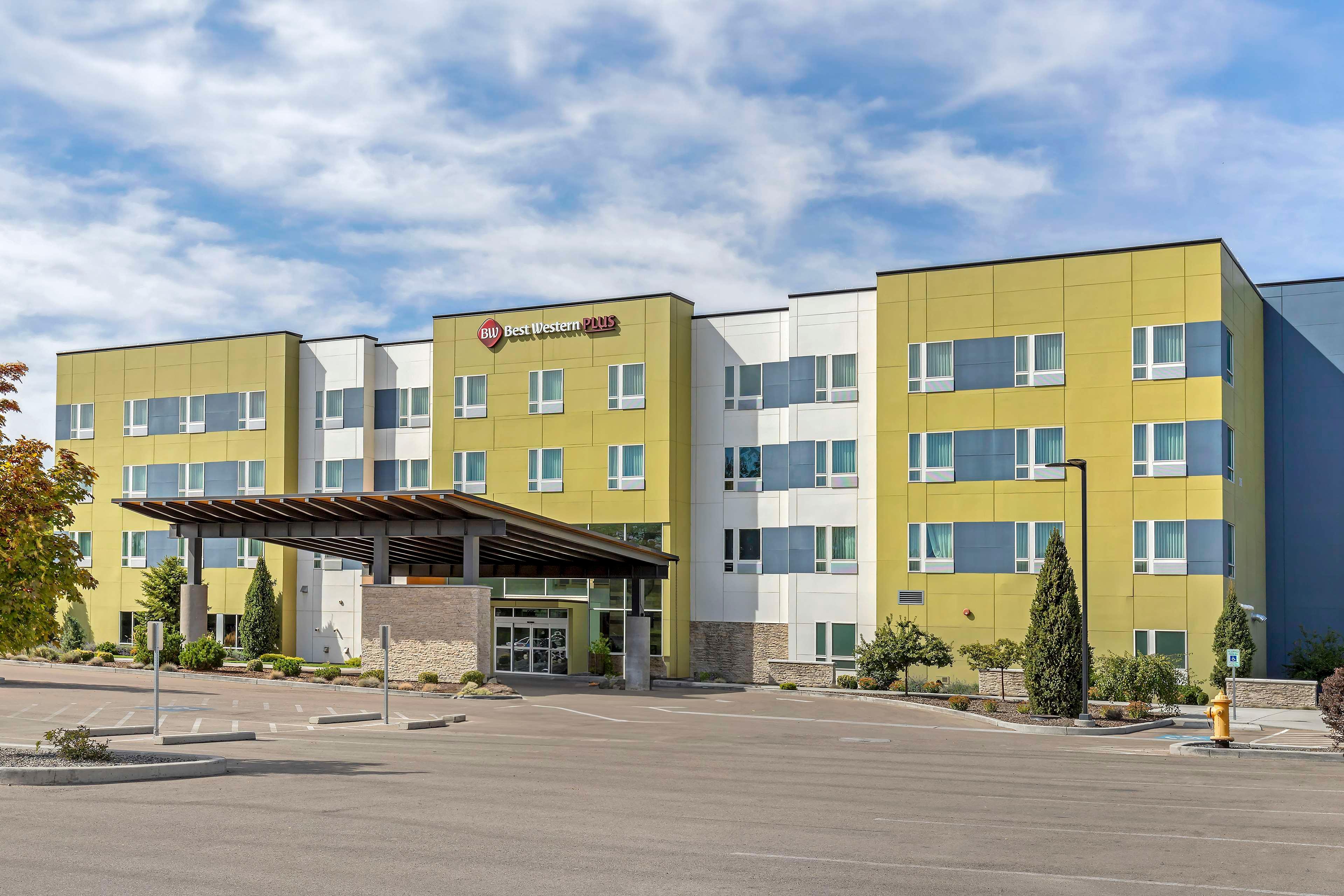 Vista Exterior Best Western Plus Peppertree Nampa Civic Center Inn