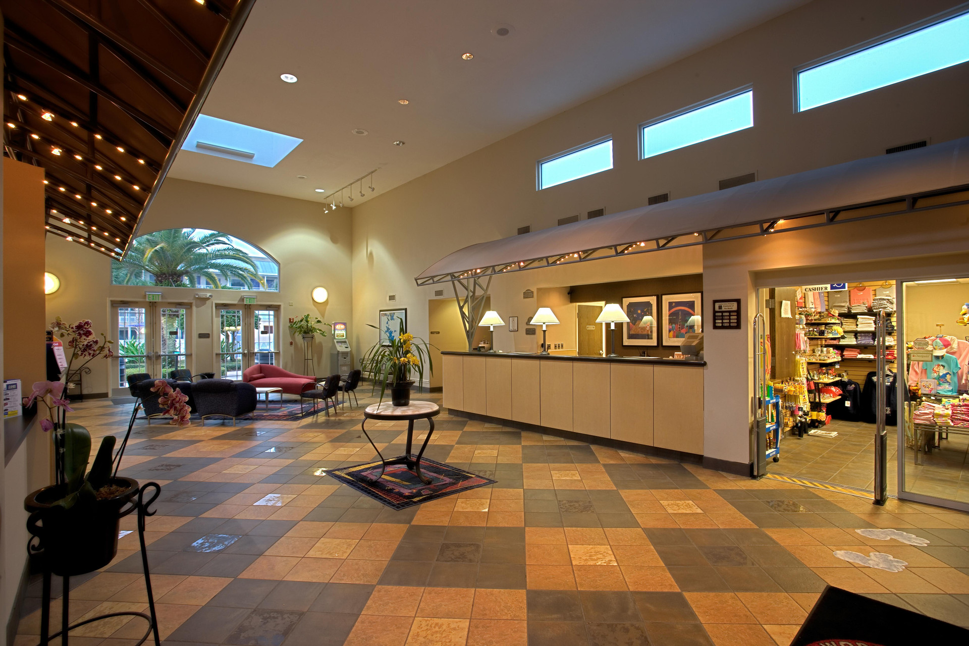 Vista Lobby voco Kissimmee Orlando by IHG