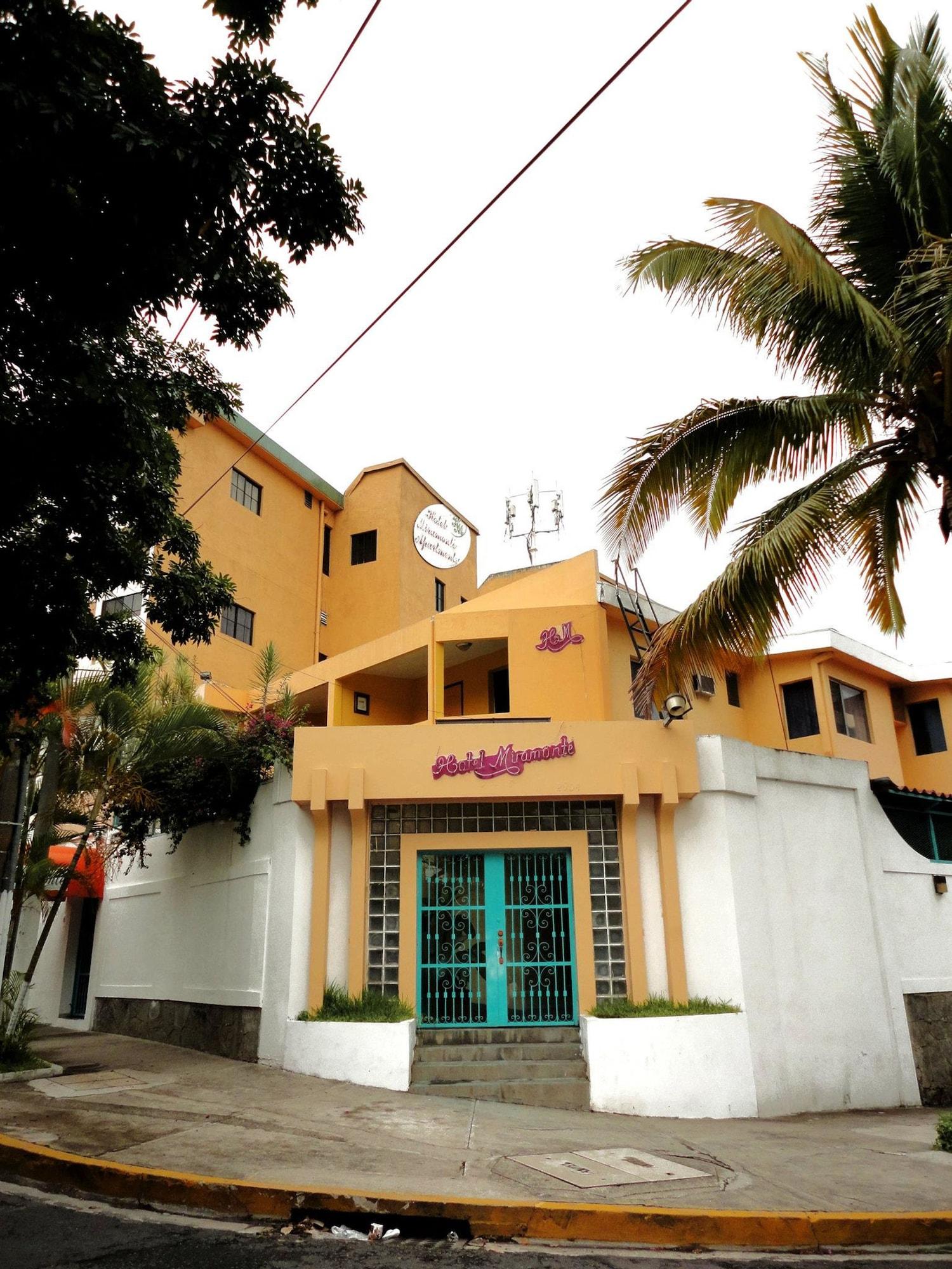 Vista Exterior Hotel Miramonte & apartments