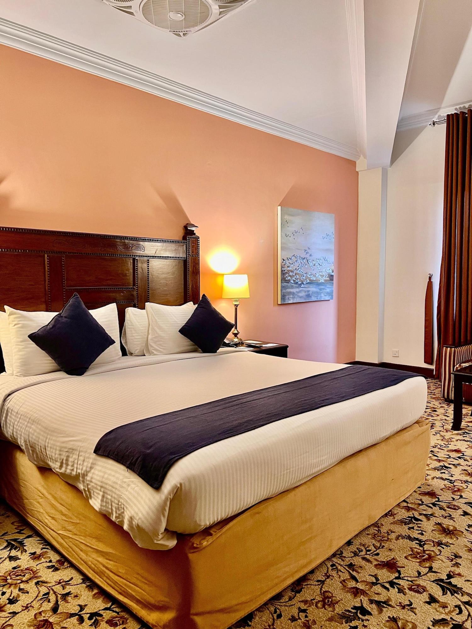 Varios Hotel Hillview Islamabad