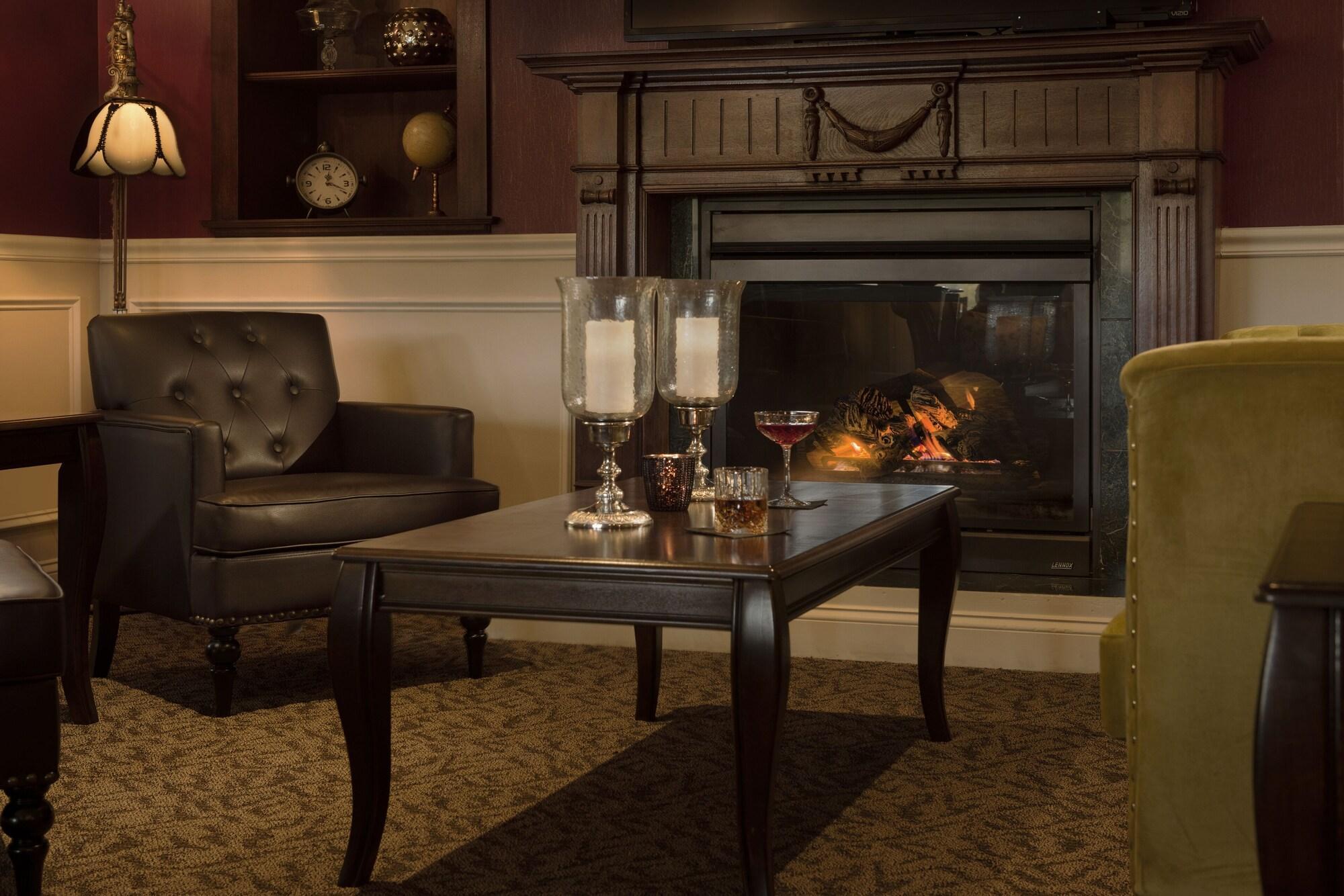 Bar/Salón The Inn at Thorn Hill & Spa