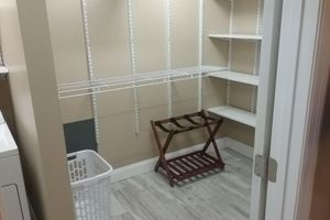 Alquiler Vacacional - 1 BEDROOM FULL KITCHEN $89 with MOUNTAIN VIEWS, PET FRIENDLY on 4 ACRES!