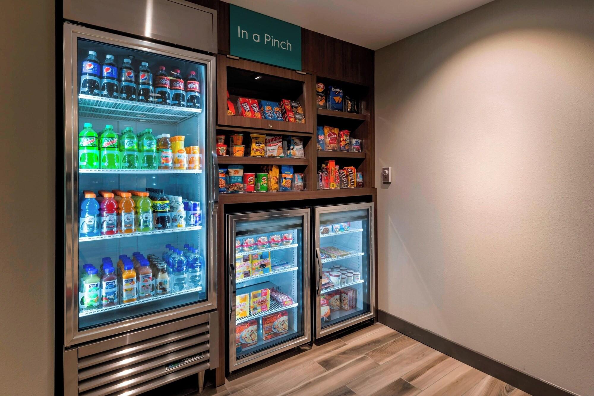 Restaurant TownePlace Suites  by Marriott Leavenworth