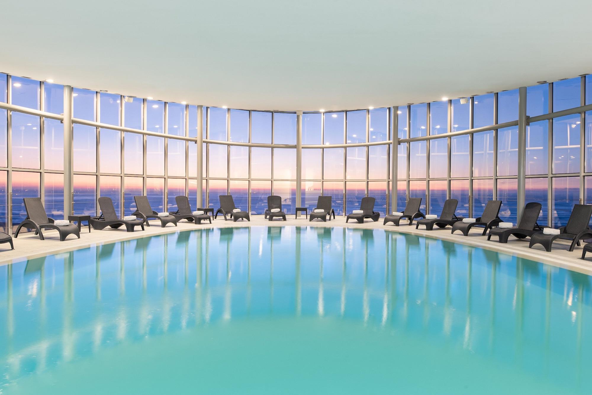 Vista Piscina Eurostars Oasis Plaza Hotel
