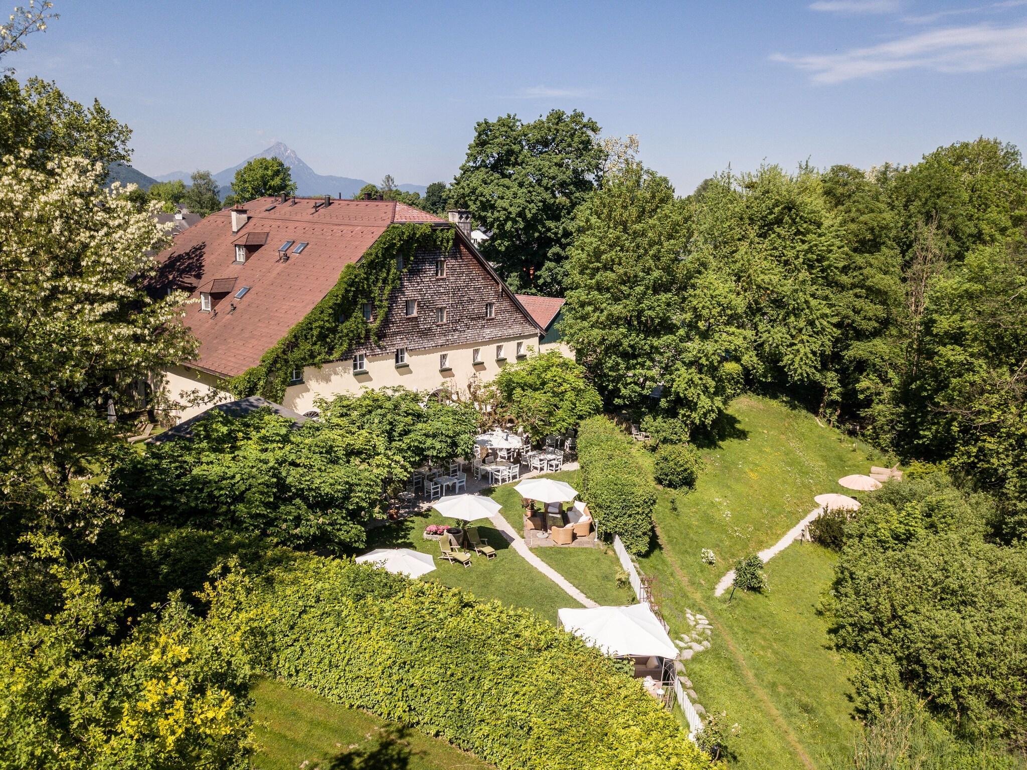 Varios Schlosswirt zu Anif