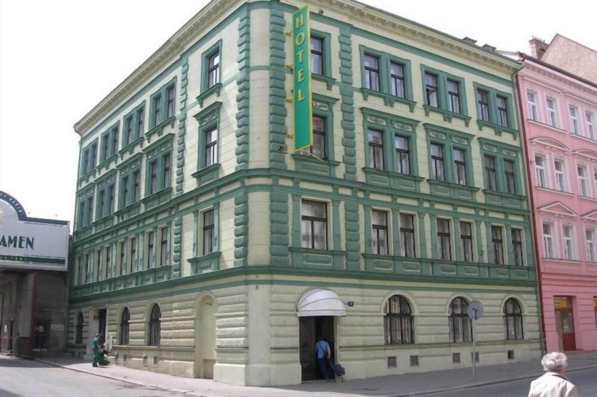 Vista Exterior La Boutique Hotel