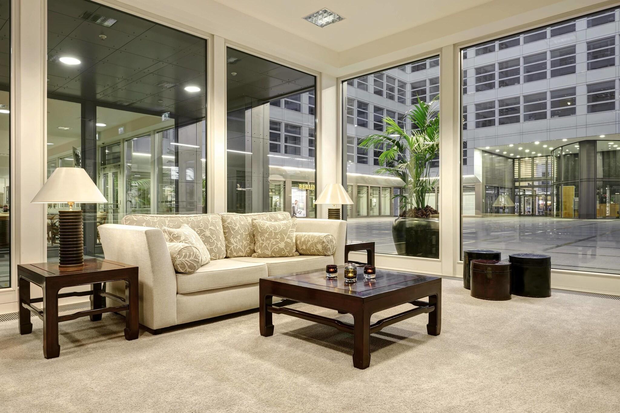 Vista Lobby The Mandala Suites Berlin