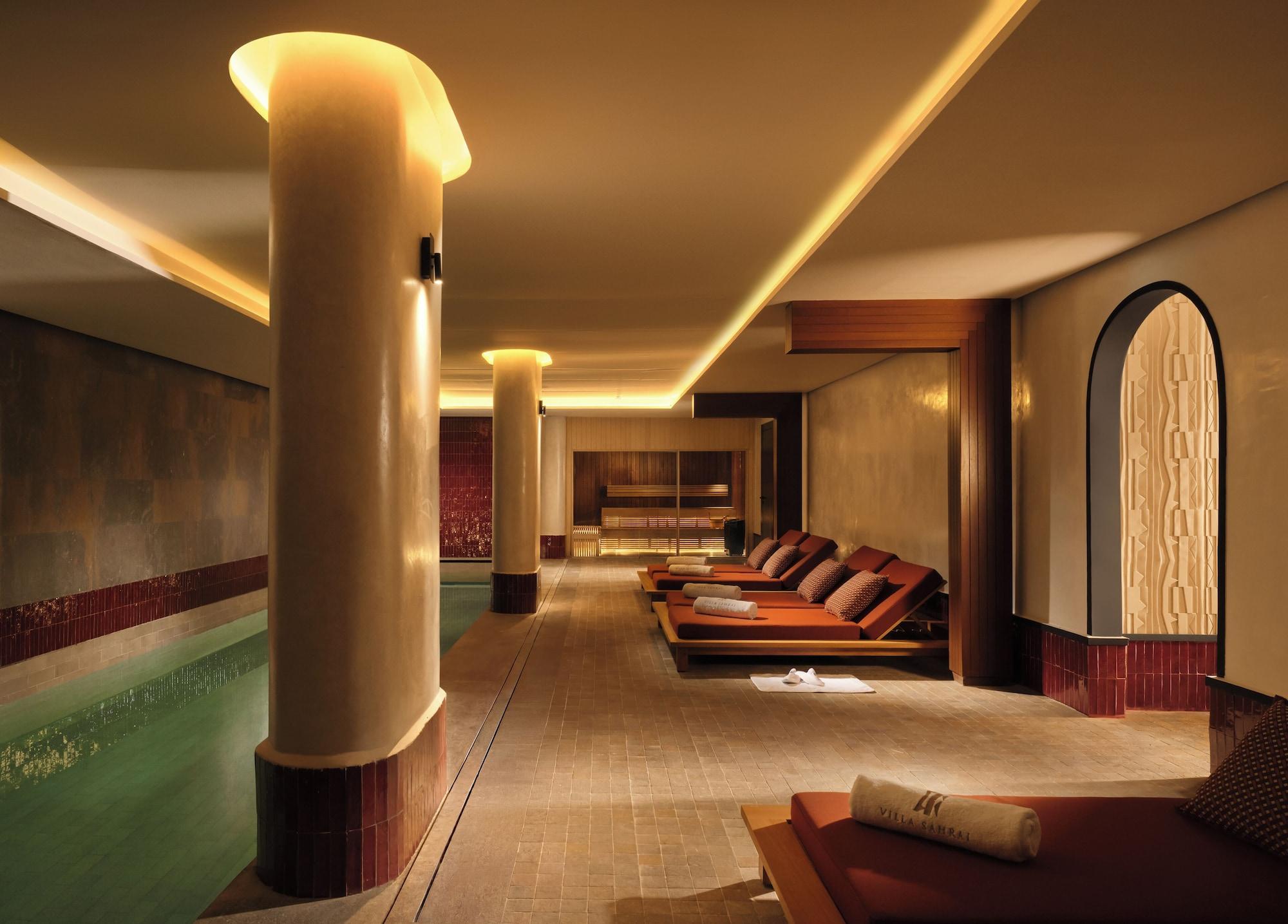 Vista Piscina Villa Sahrai, a Member of Design Hotels